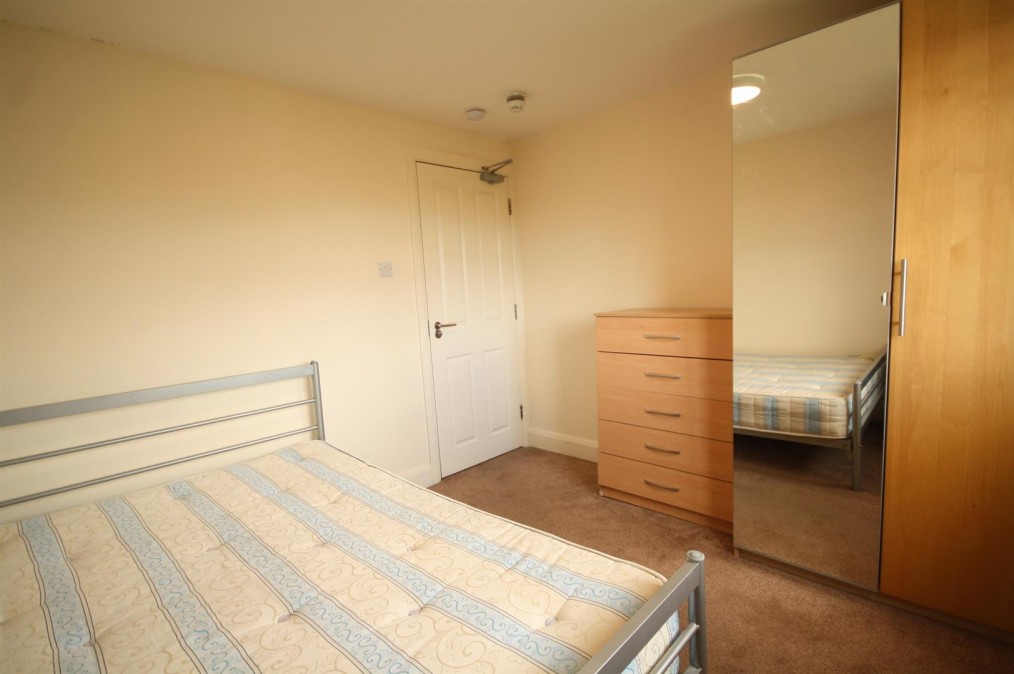 First Floor, Room 5 87, Herbert Gardens