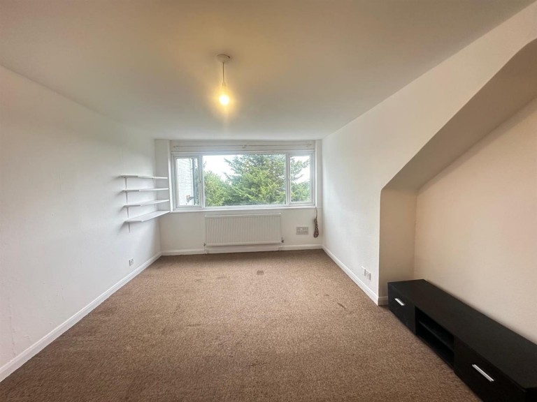 Sunningfields Road, Hendon