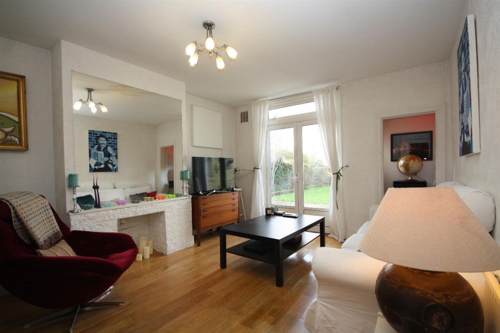 G/F 50, Leighton Gardens