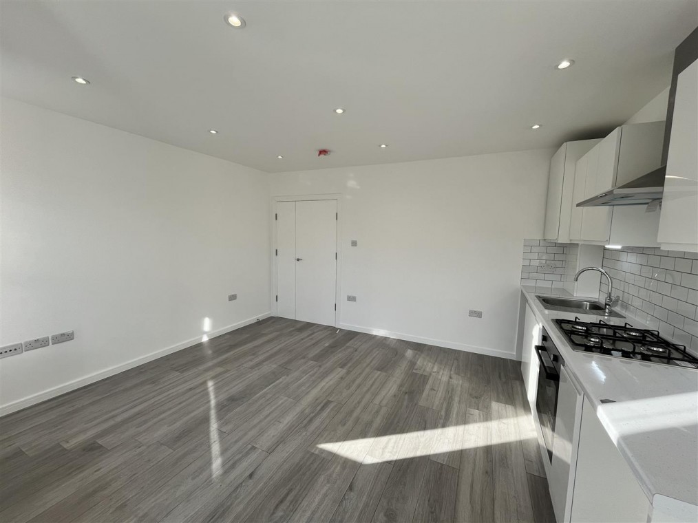 Flat 1, 100, Harlesden Road