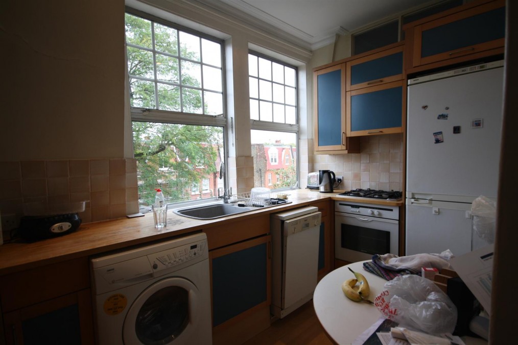 2nd Floor Flat 26, Aberdare Gardens