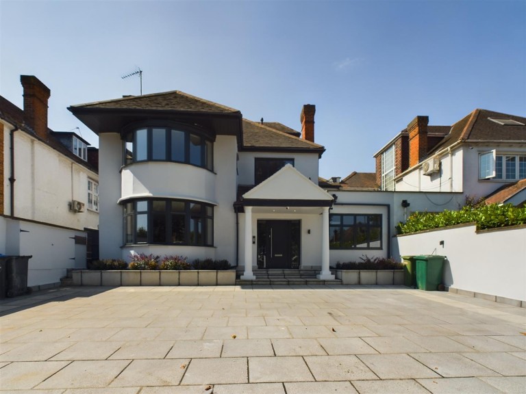 Flat 7, 48, Brondesbury Park