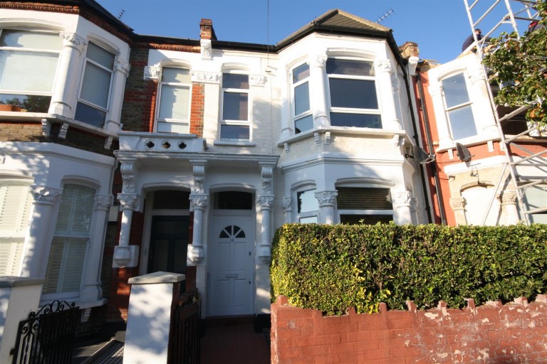Ground Floor Flat 18, Burrows Road