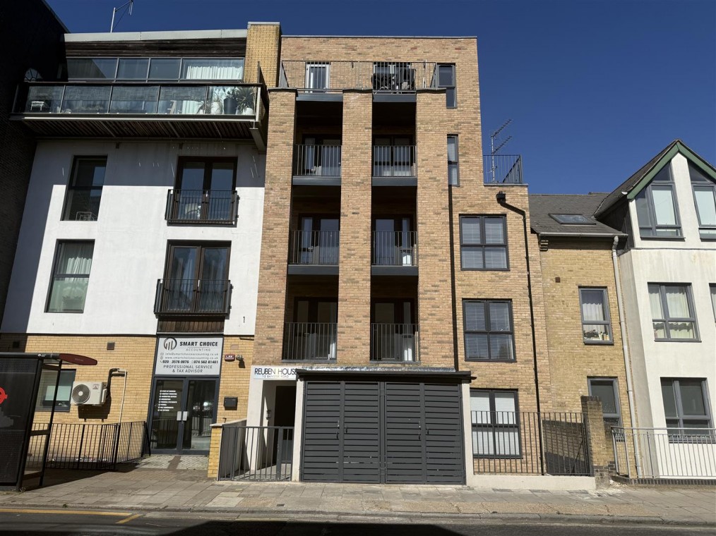 Reuben House, Flat 3, 1-2, Banister Road