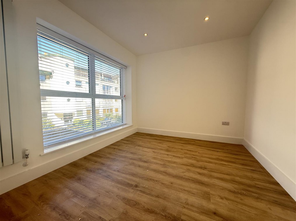 Reuben House, Flat 3, 1-2, Banister Road