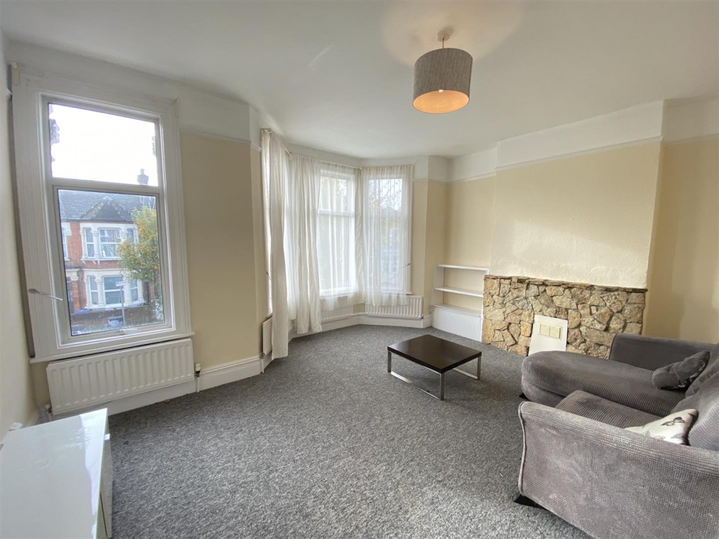 10B, Buchanan Gardens