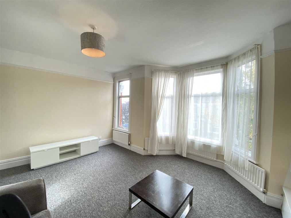 10B, Buchanan Gardens