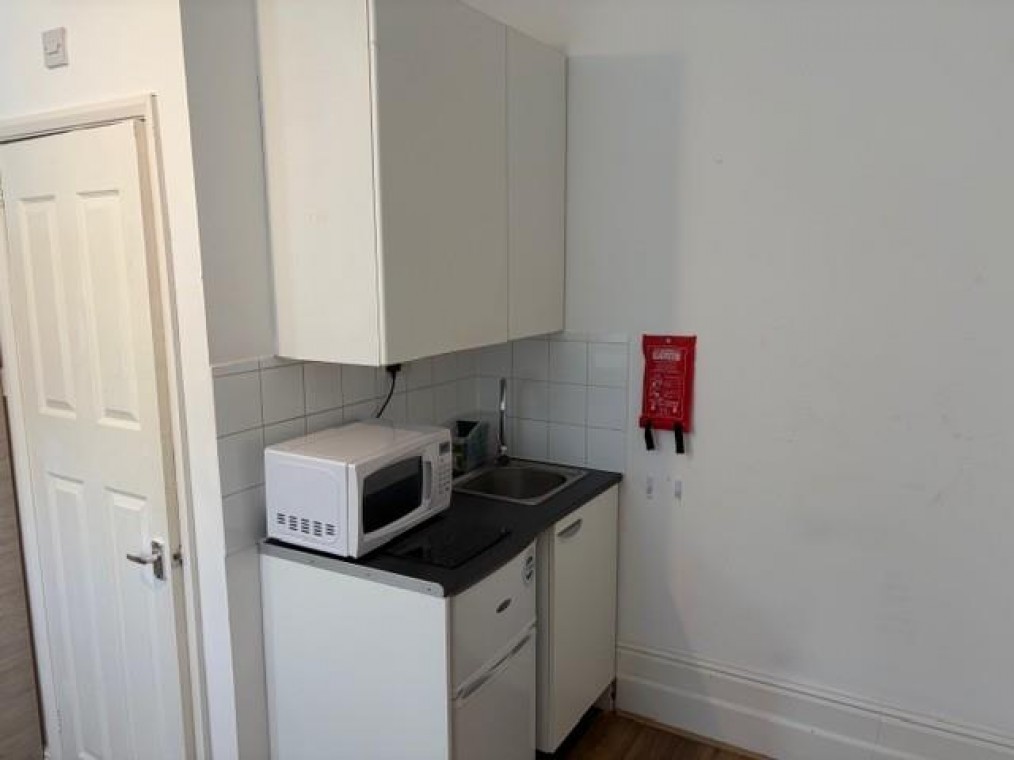 Flat 1, 22, Harlesden Gardens
