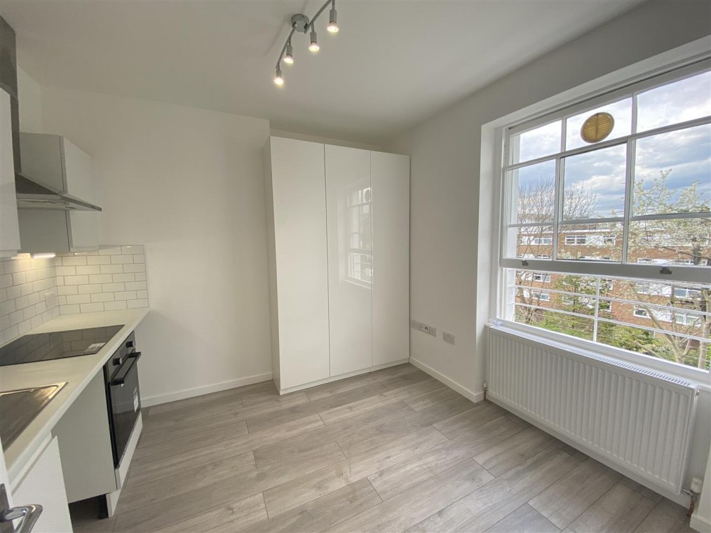 Flat 7, 26, Brondesbury Villas