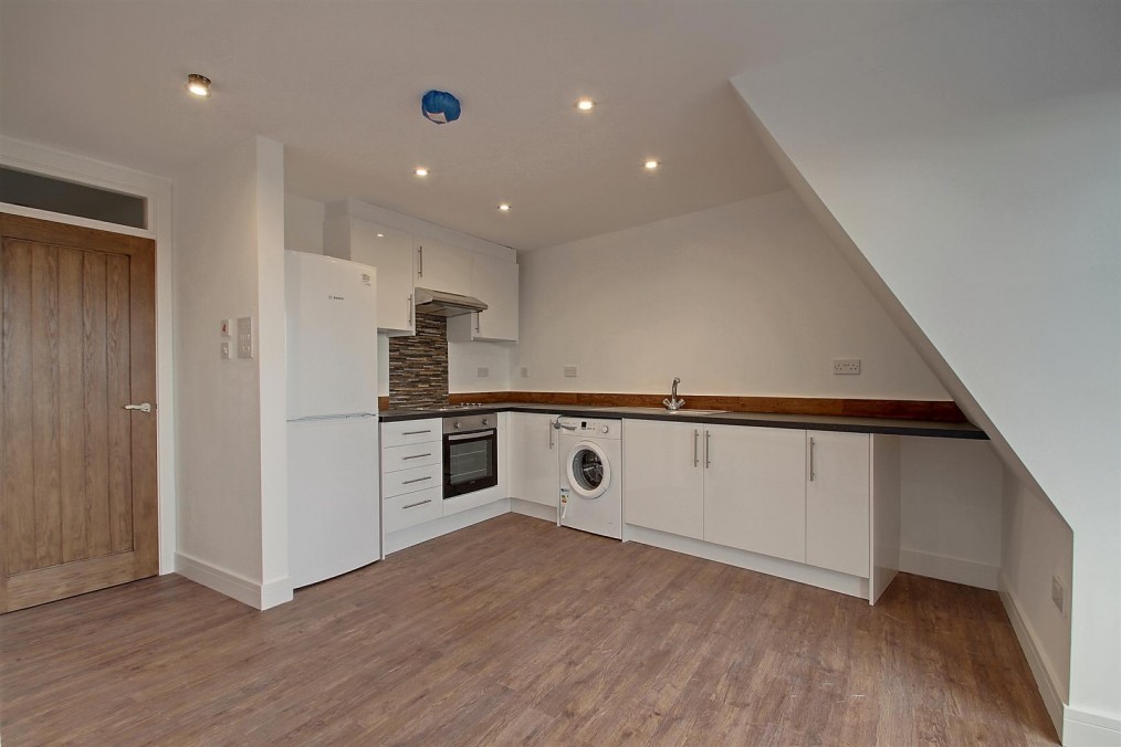 Third Floor Flat 82C, The Broadway