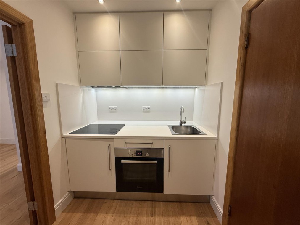 Flat 41, 105, Hallam Street