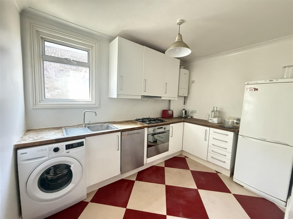 96b, Clifford Gardens