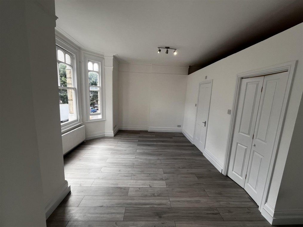 Flat 6, 22, Harlesden Gardens