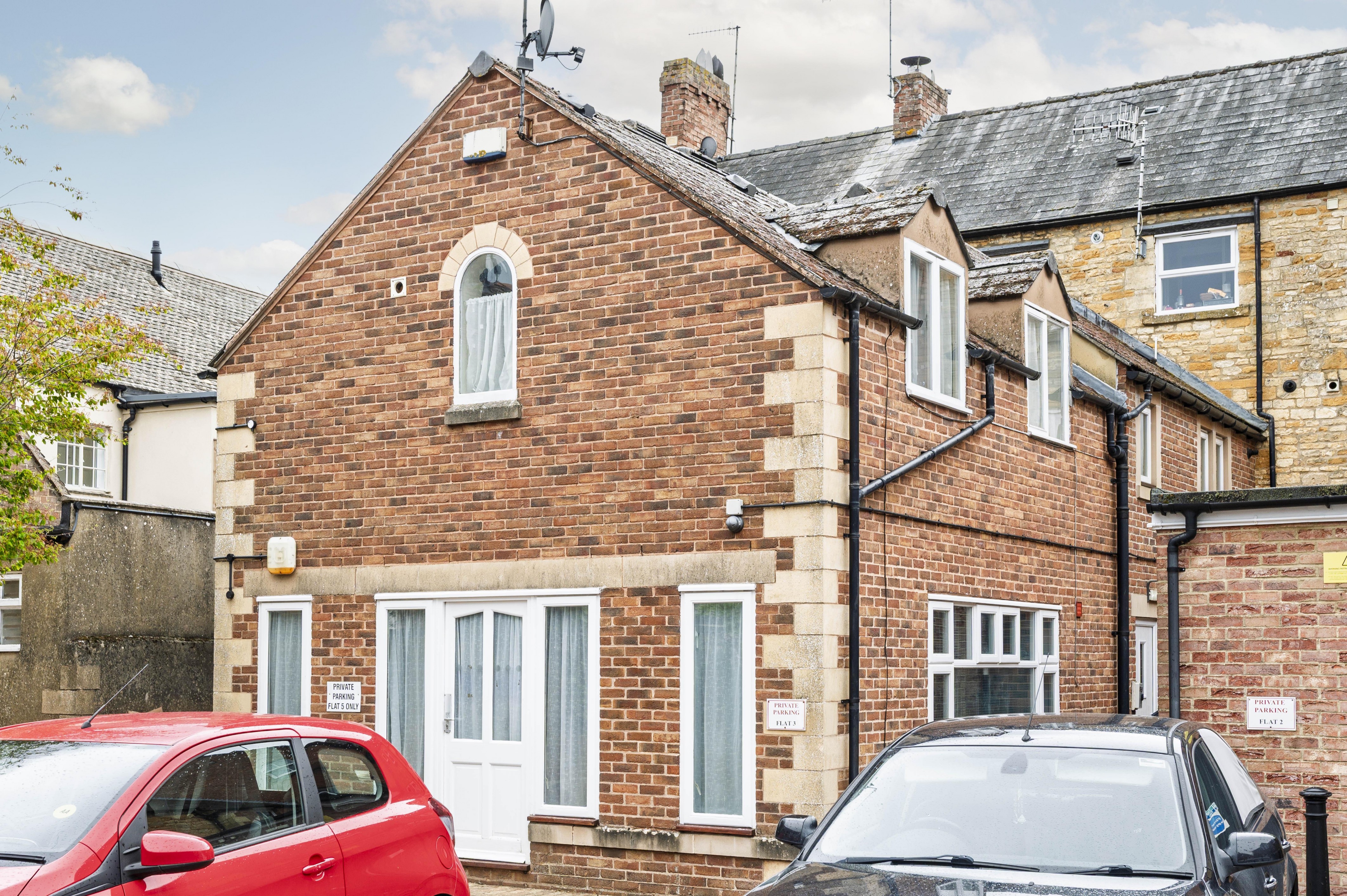 Manchester Court, Moreton-In-Marsh, GL56