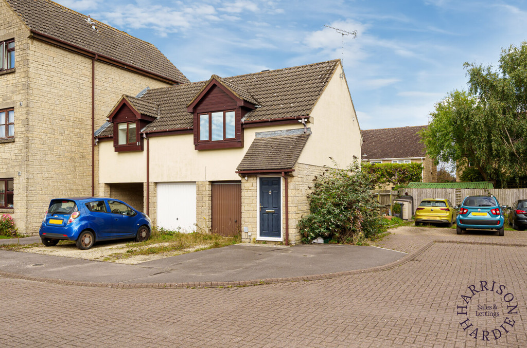 Woodhouse Close, Cirencester
