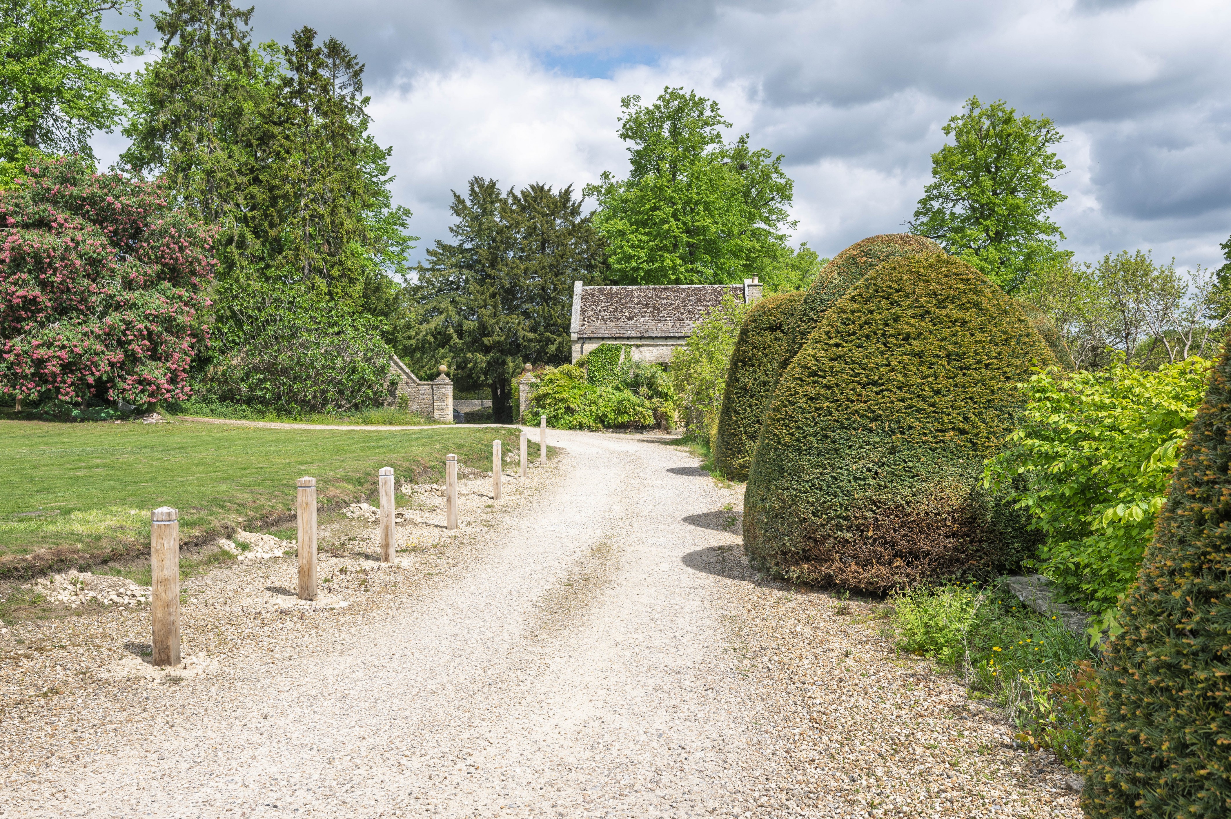 High Street, Shipton-Under-Wychwood, OX7