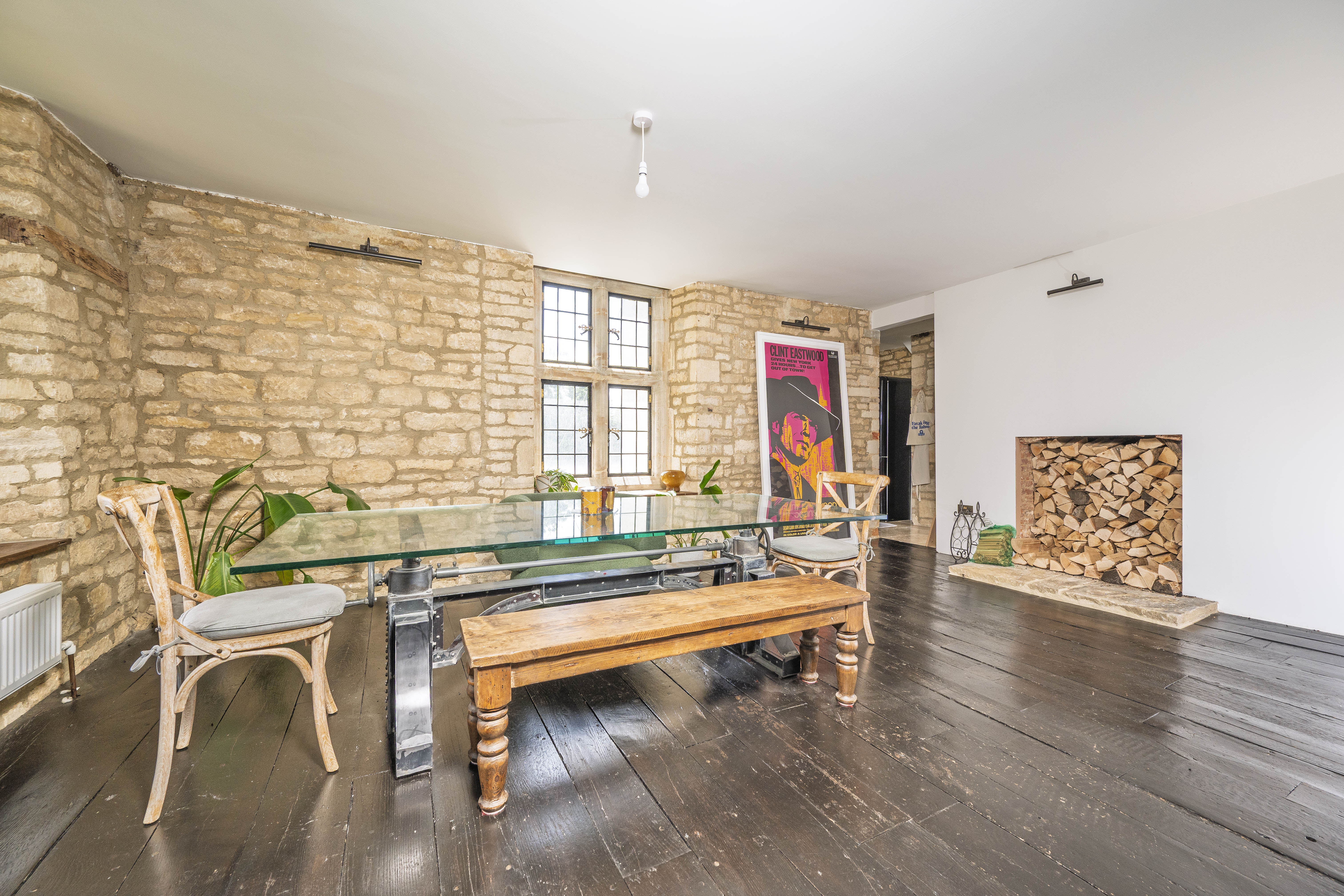 High Street, Shipton-Under-Wychwood, OX7