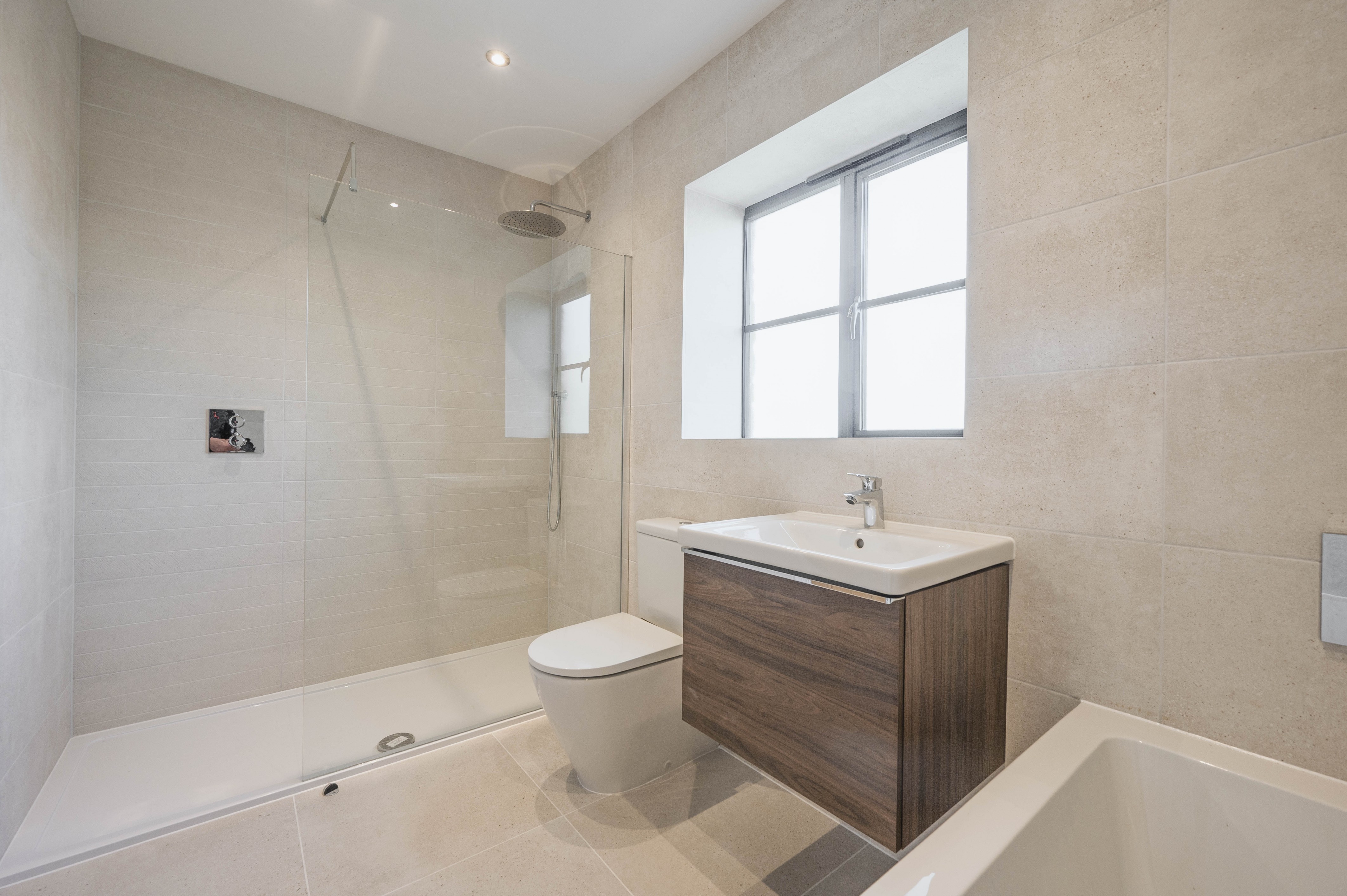 1 Grove Court, Station Road, GL54