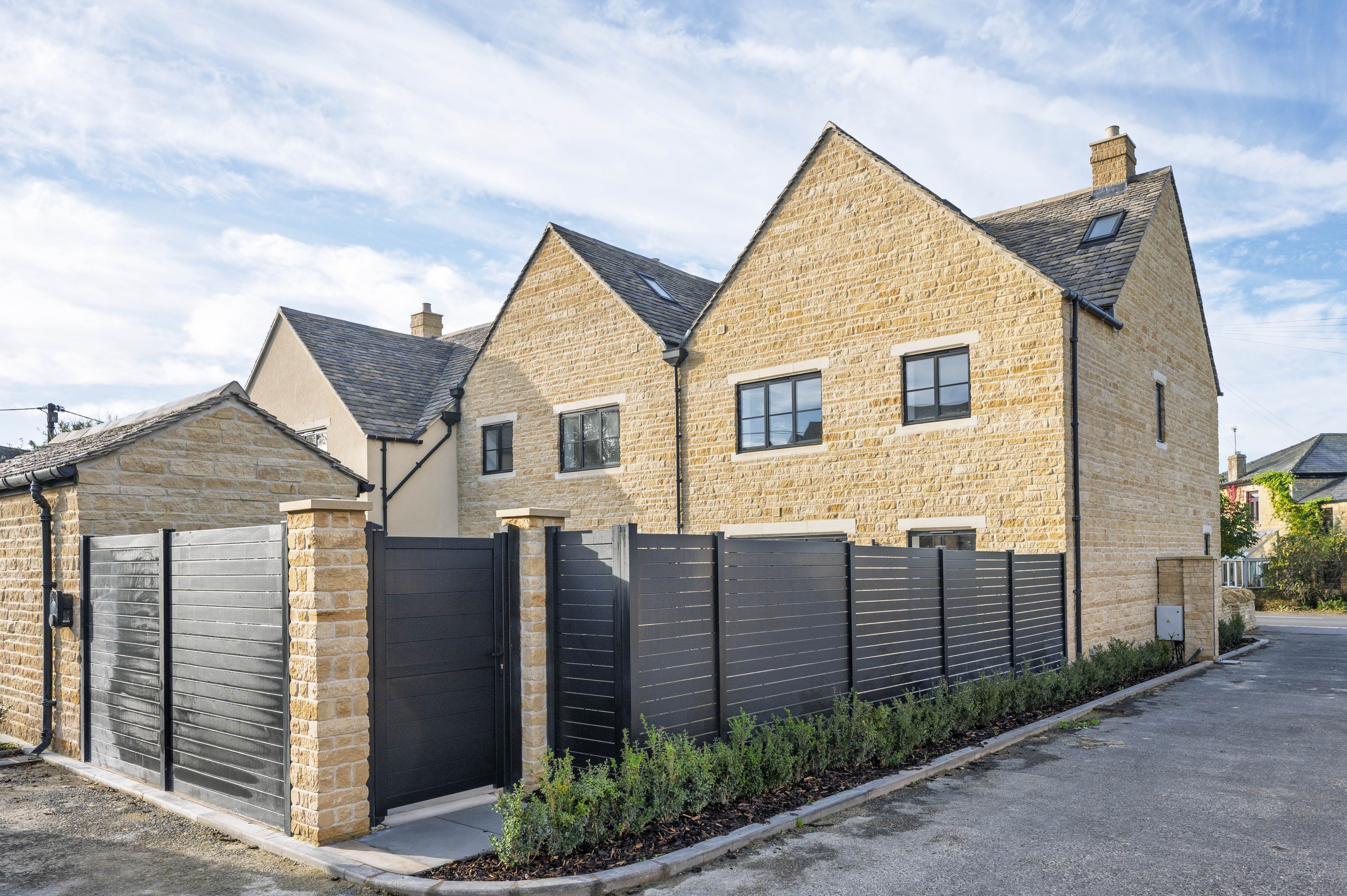 1 Grove Court, Station Road, GL54