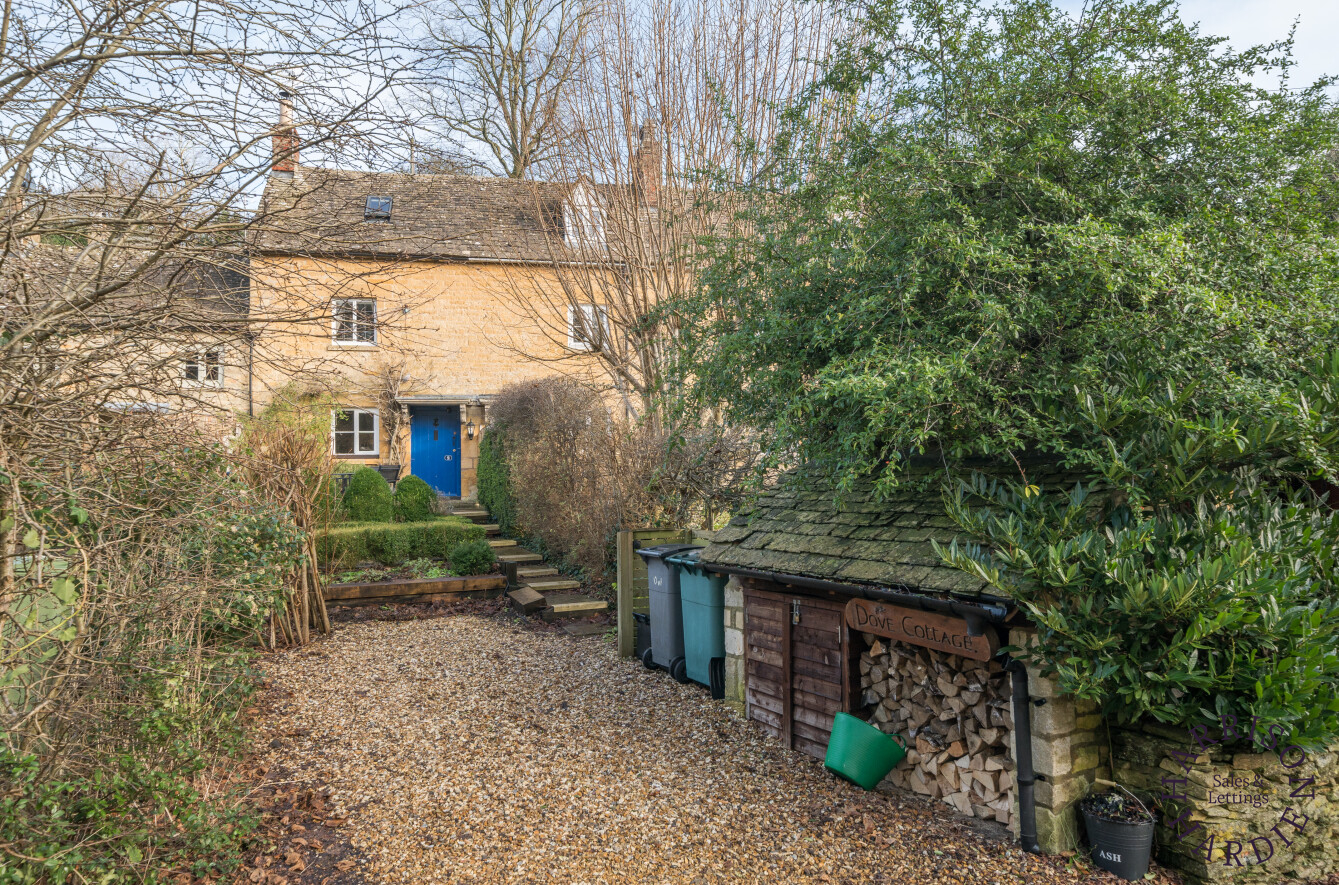 2 The Quadrangle, Naunton, GL54