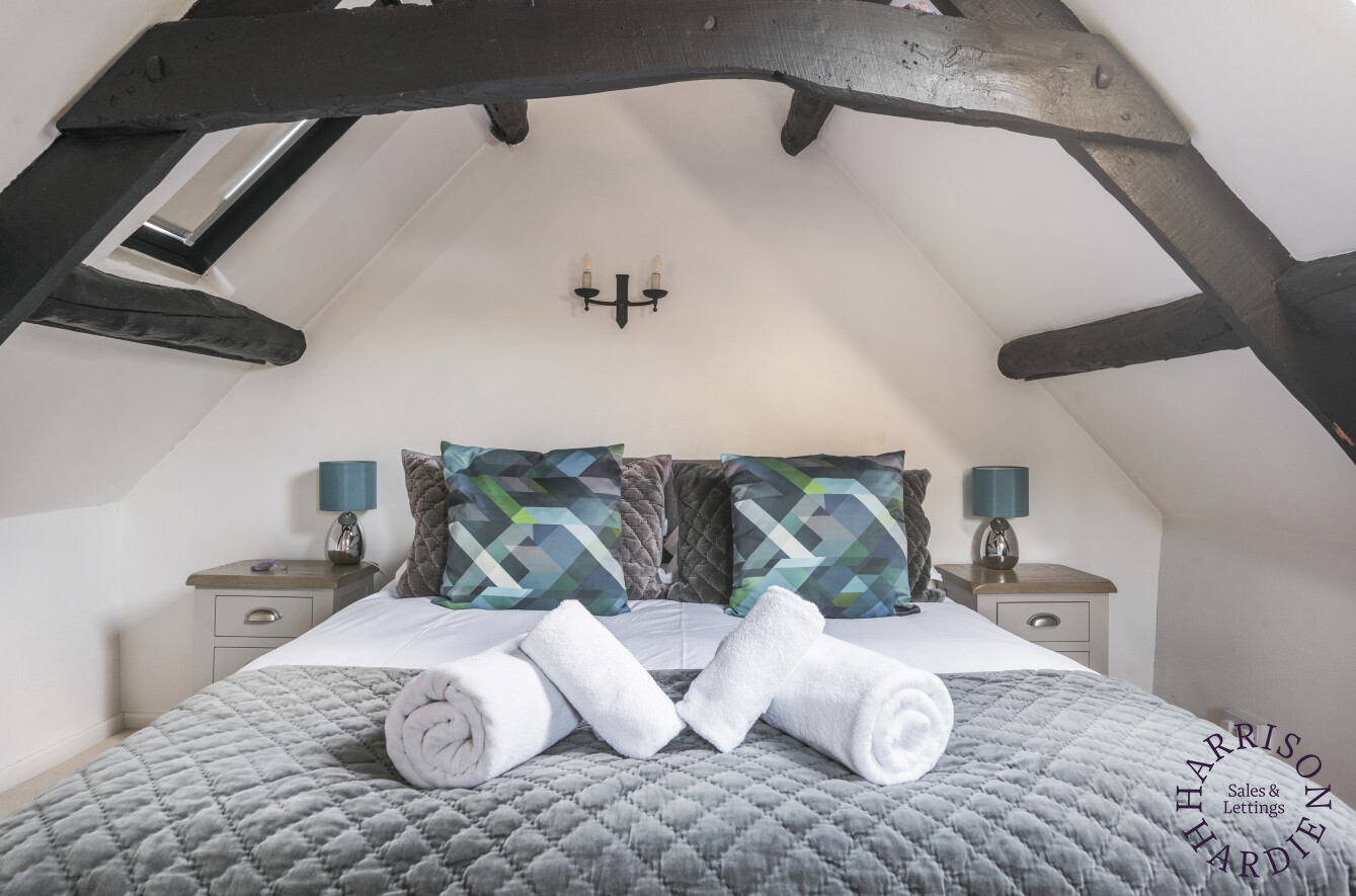 2 The Quadrangle, Naunton, GL54