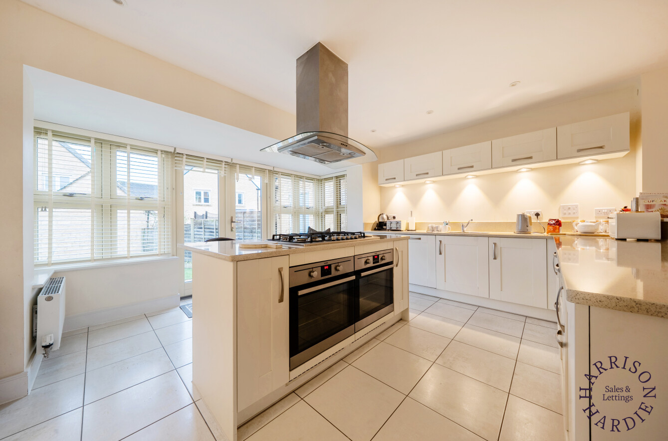 Dudley Johnson Close, Bourton-On-The-Water, GL54