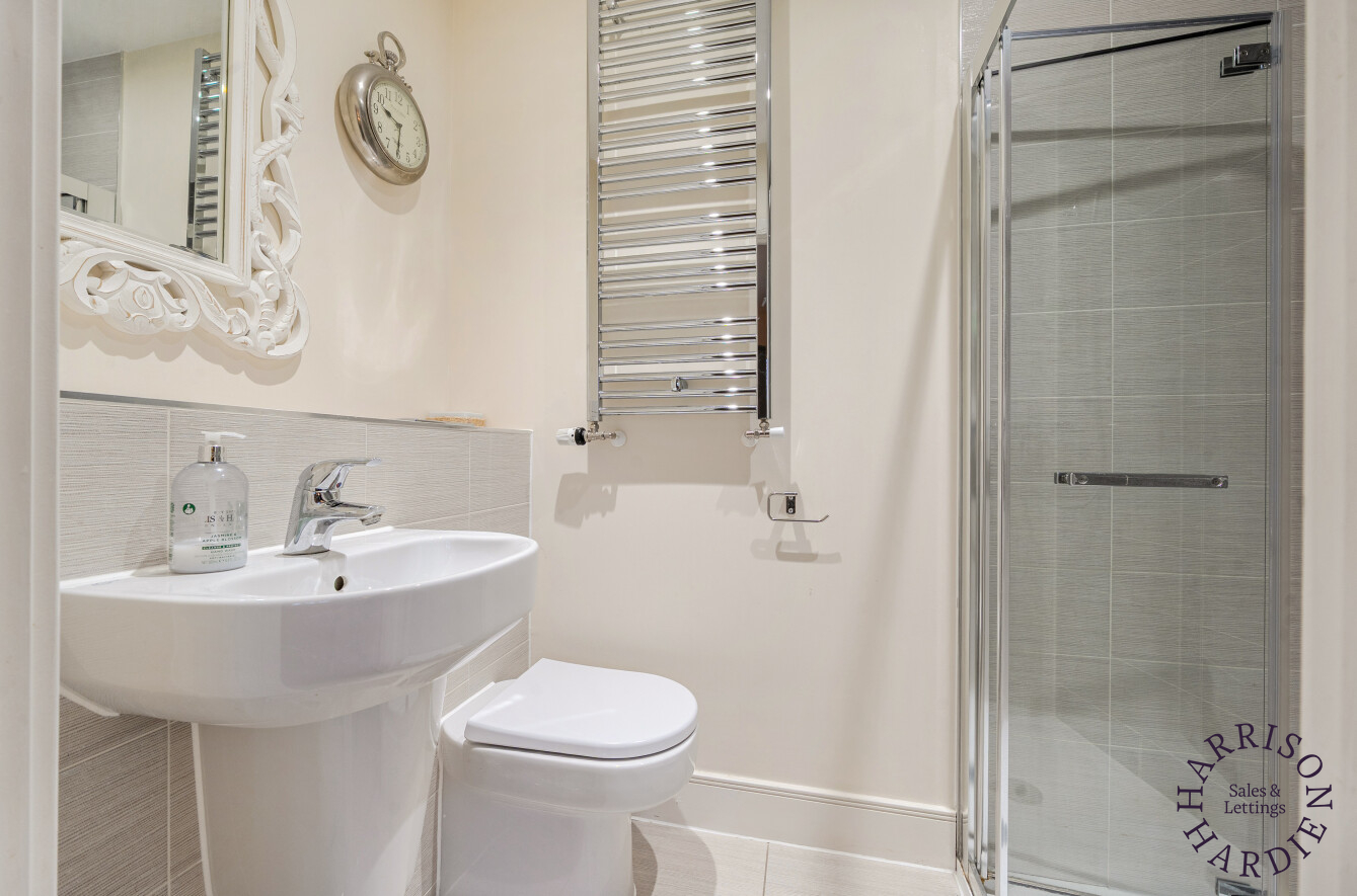 Dudley Johnson Close, Bourton-On-The-Water, GL54