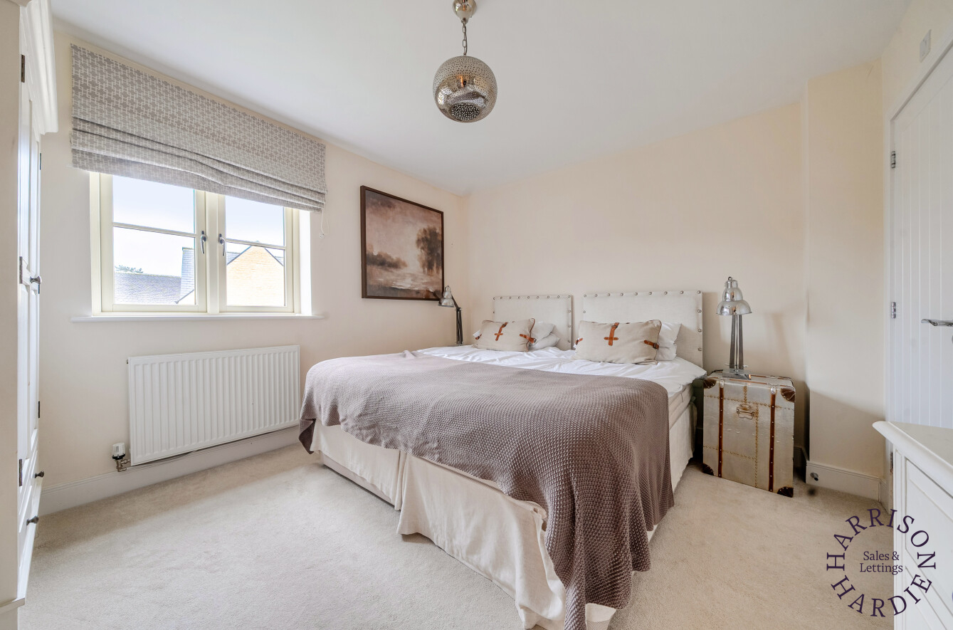 Dudley Johnson Close, Bourton-On-The-Water, GL54