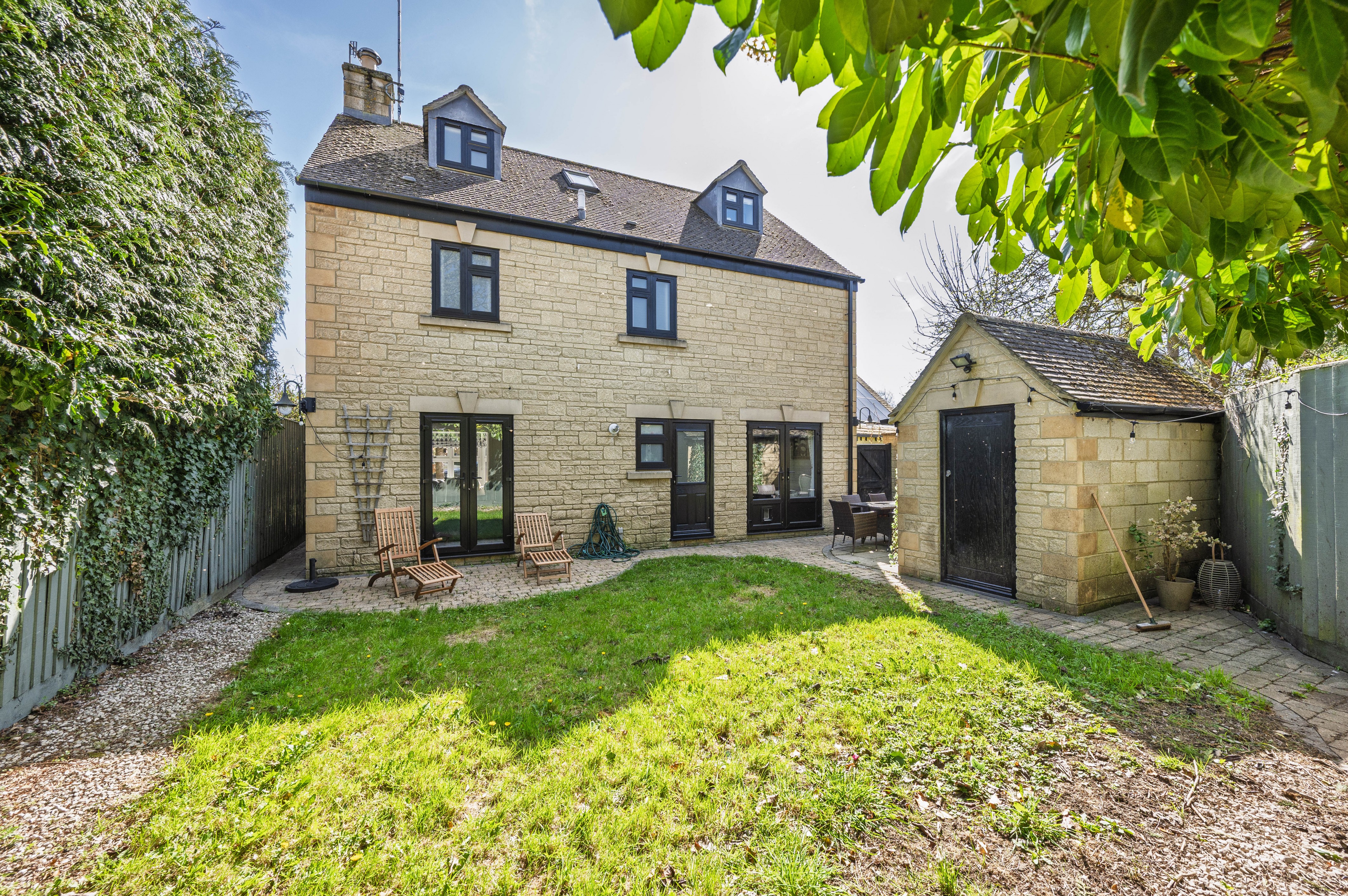 Lansdowne, Bourton-On-The-Water, GL54