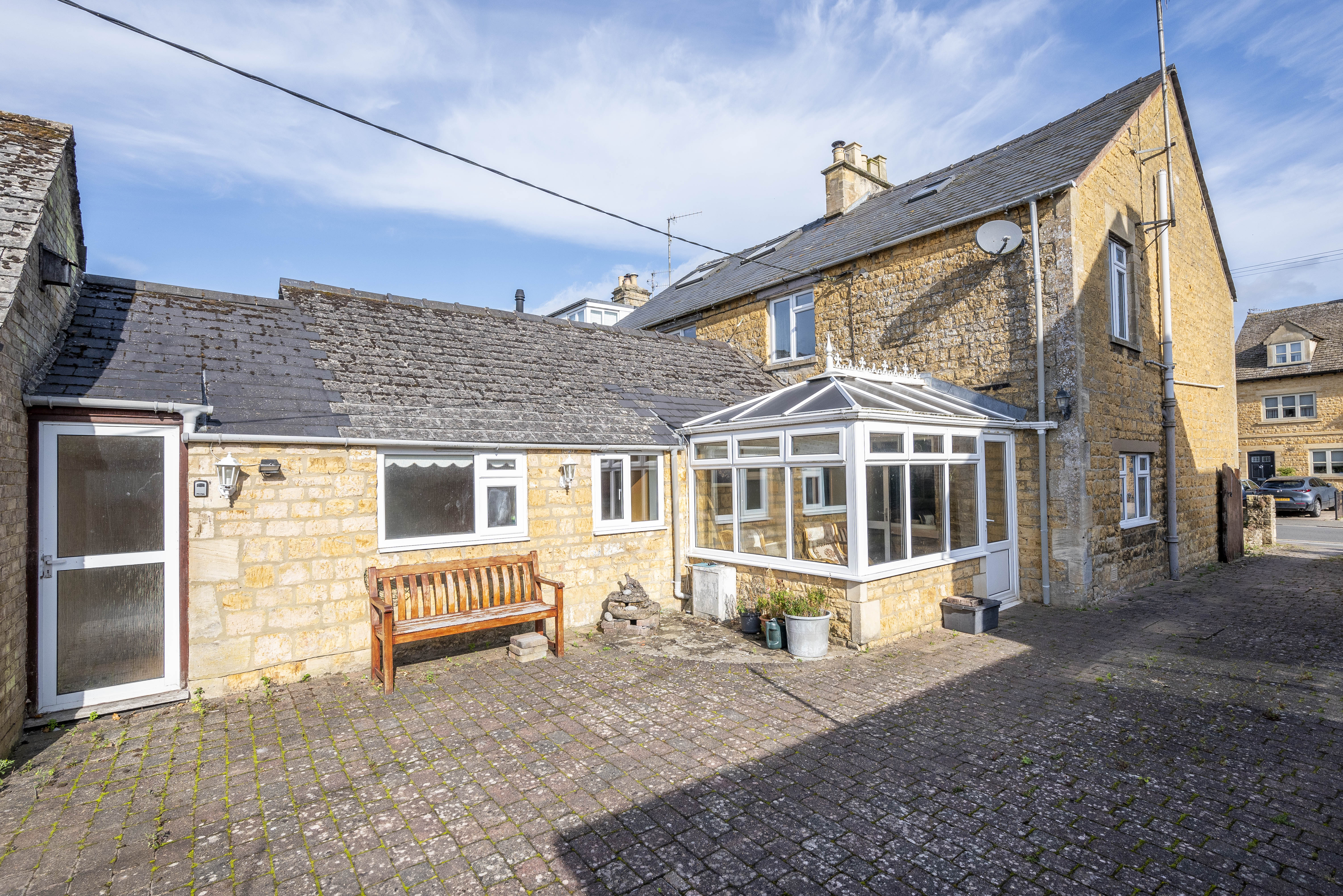 Lansdowne, Bourton-On-The-Water, GL54