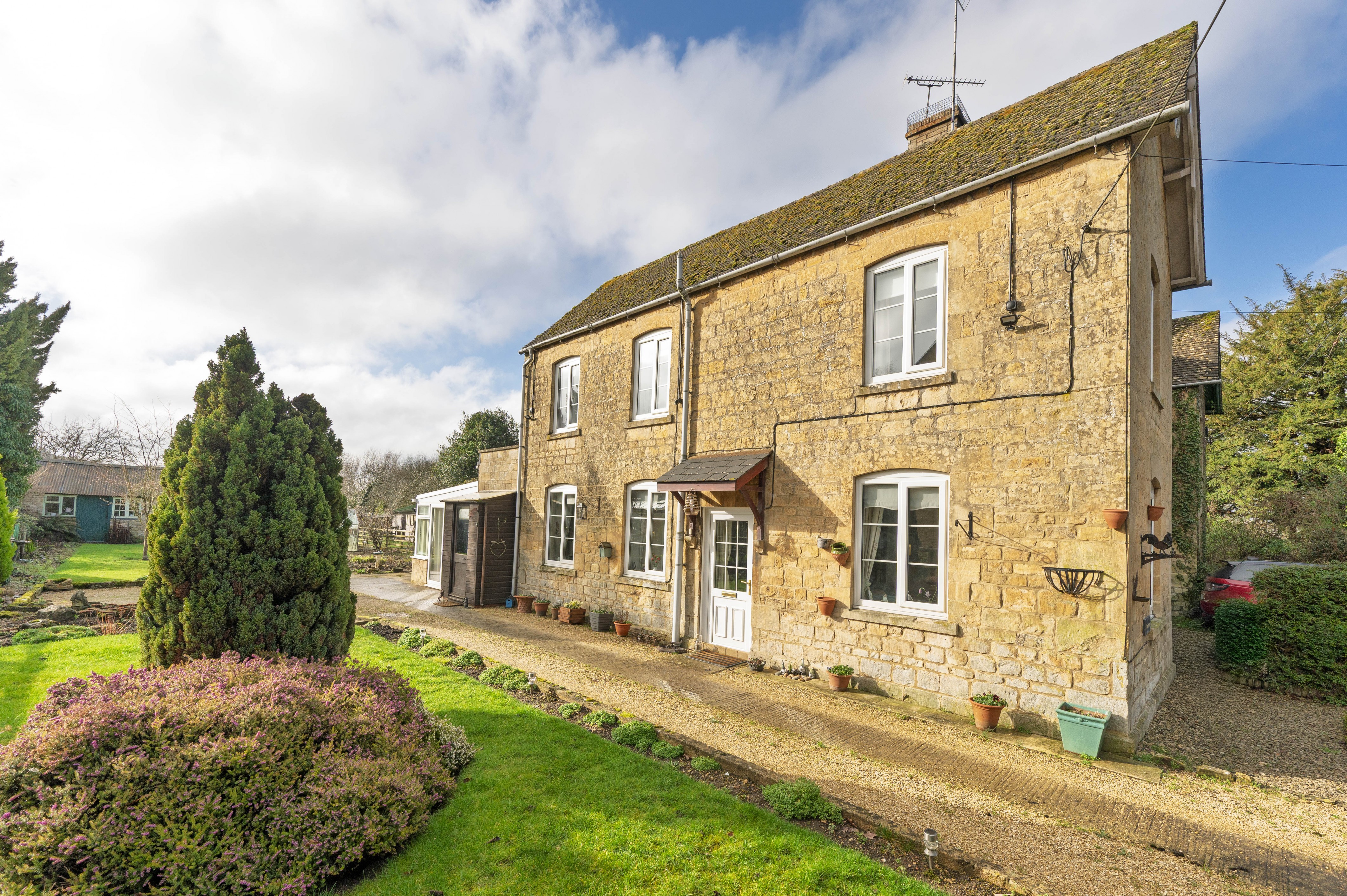 Newtown, Little Compton, GL56