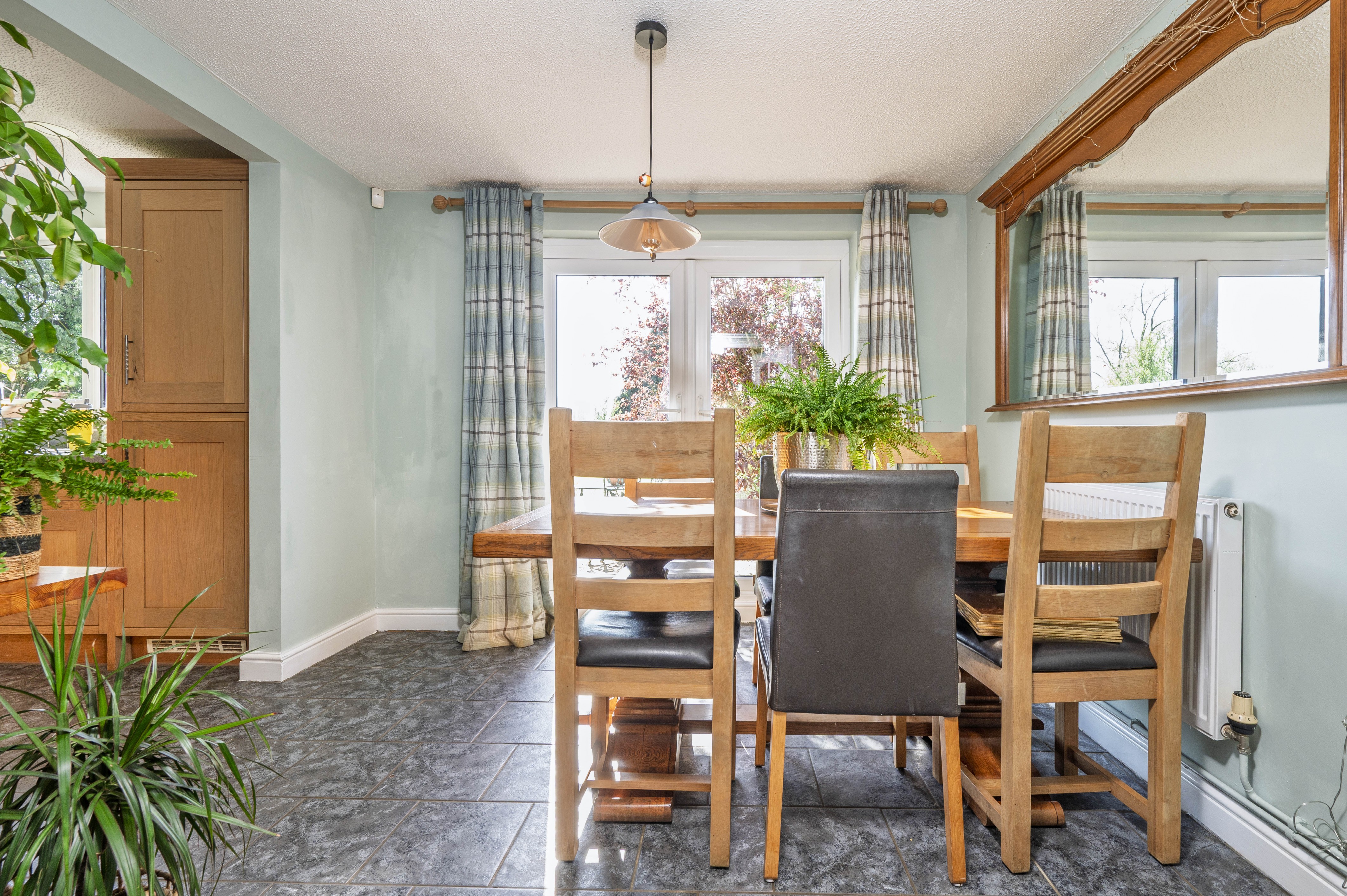 Fosseway Avenue, Moreton-In-Marsh, GL56