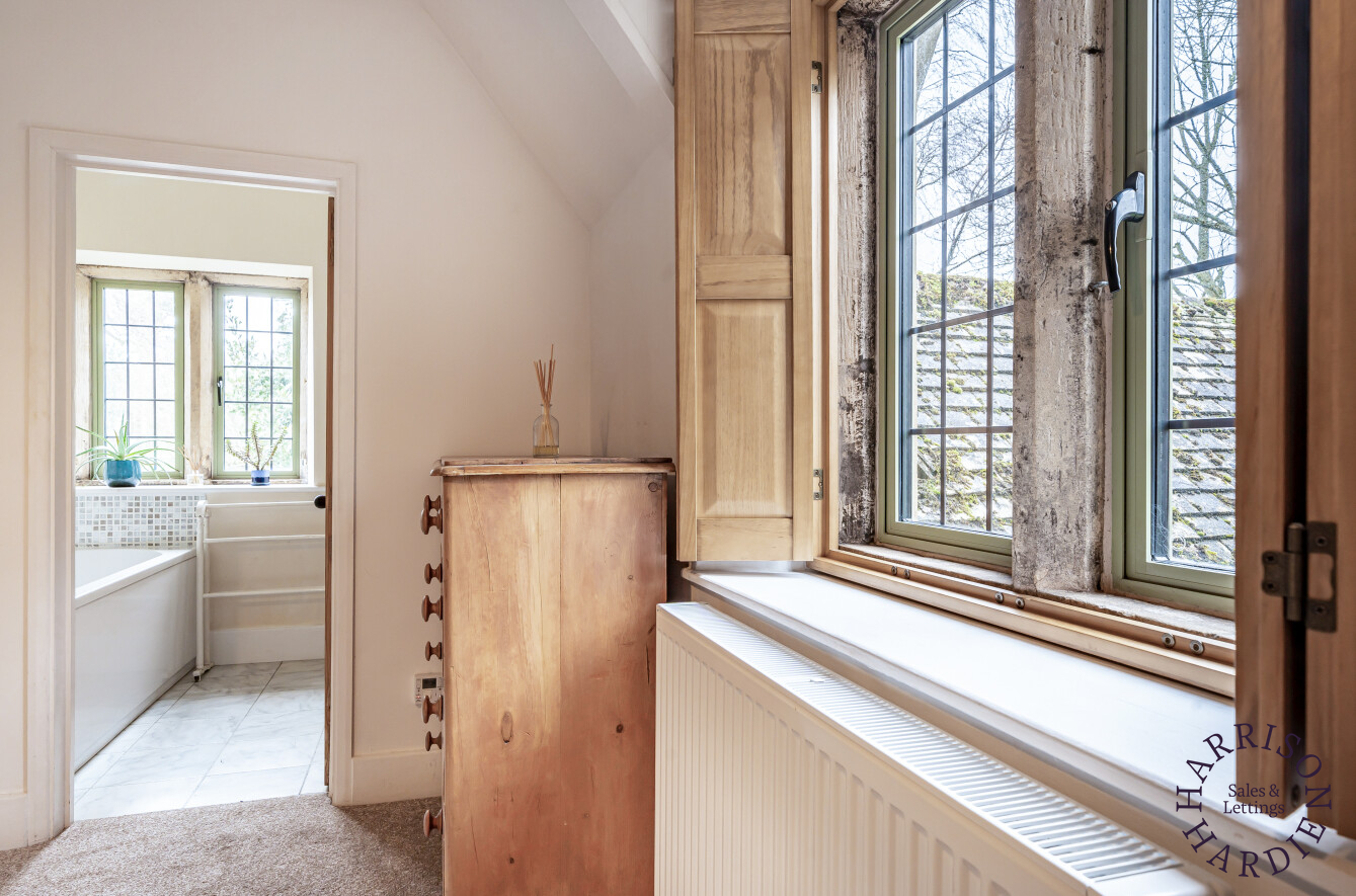 Hawling, Cheltenham, GL54