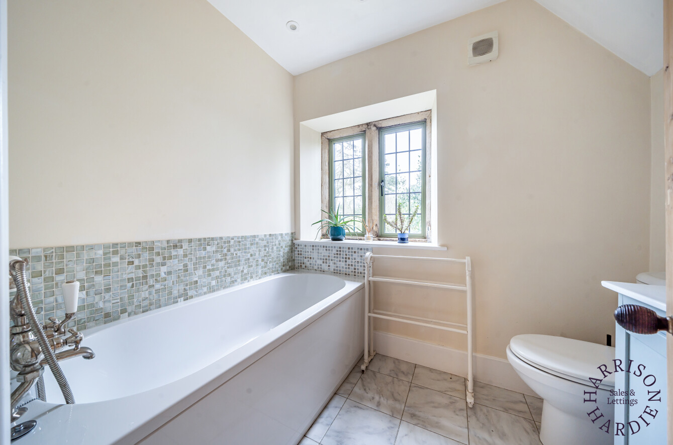 Hawling, Cheltenham, GL54