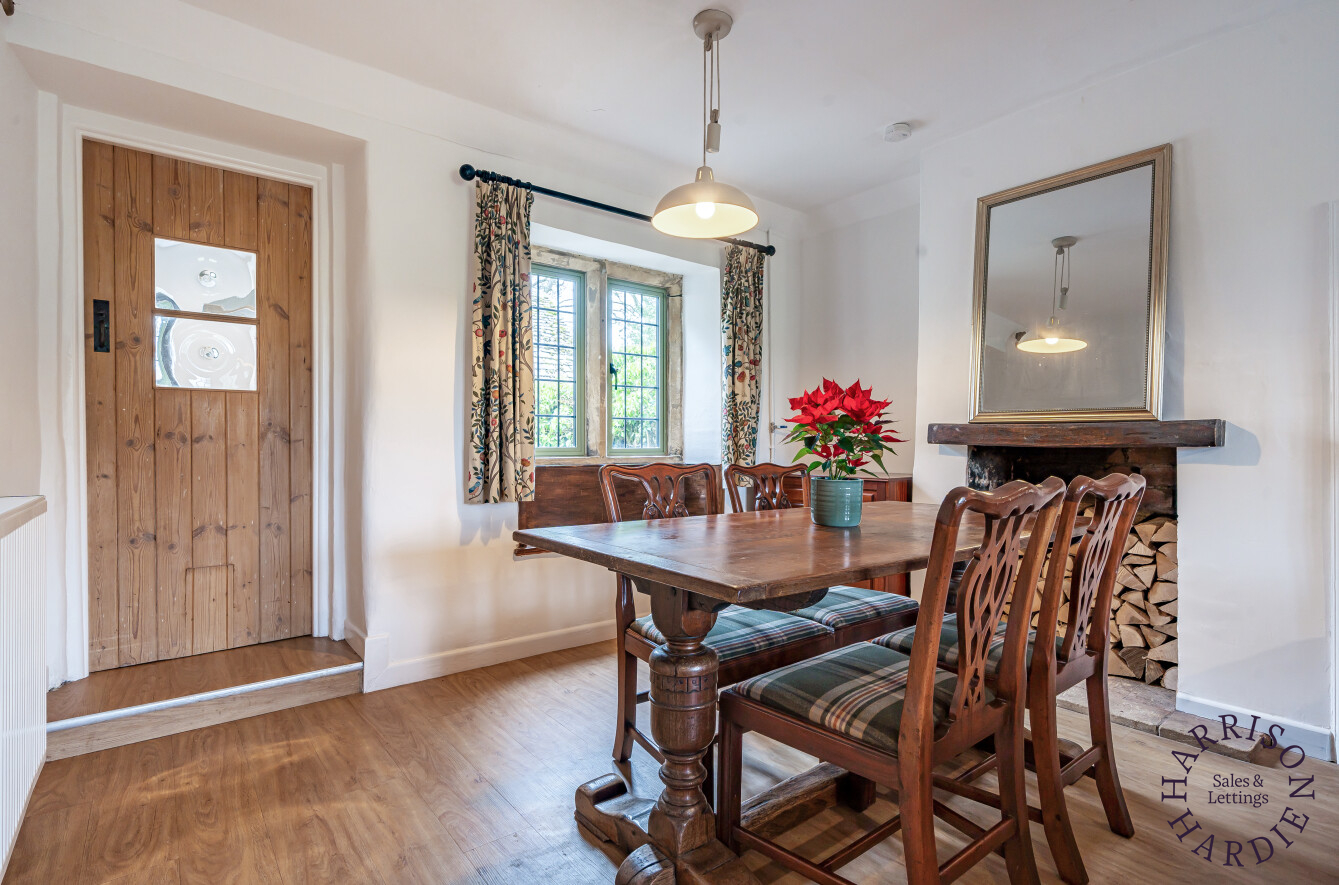 Hawling, Cheltenham, GL54