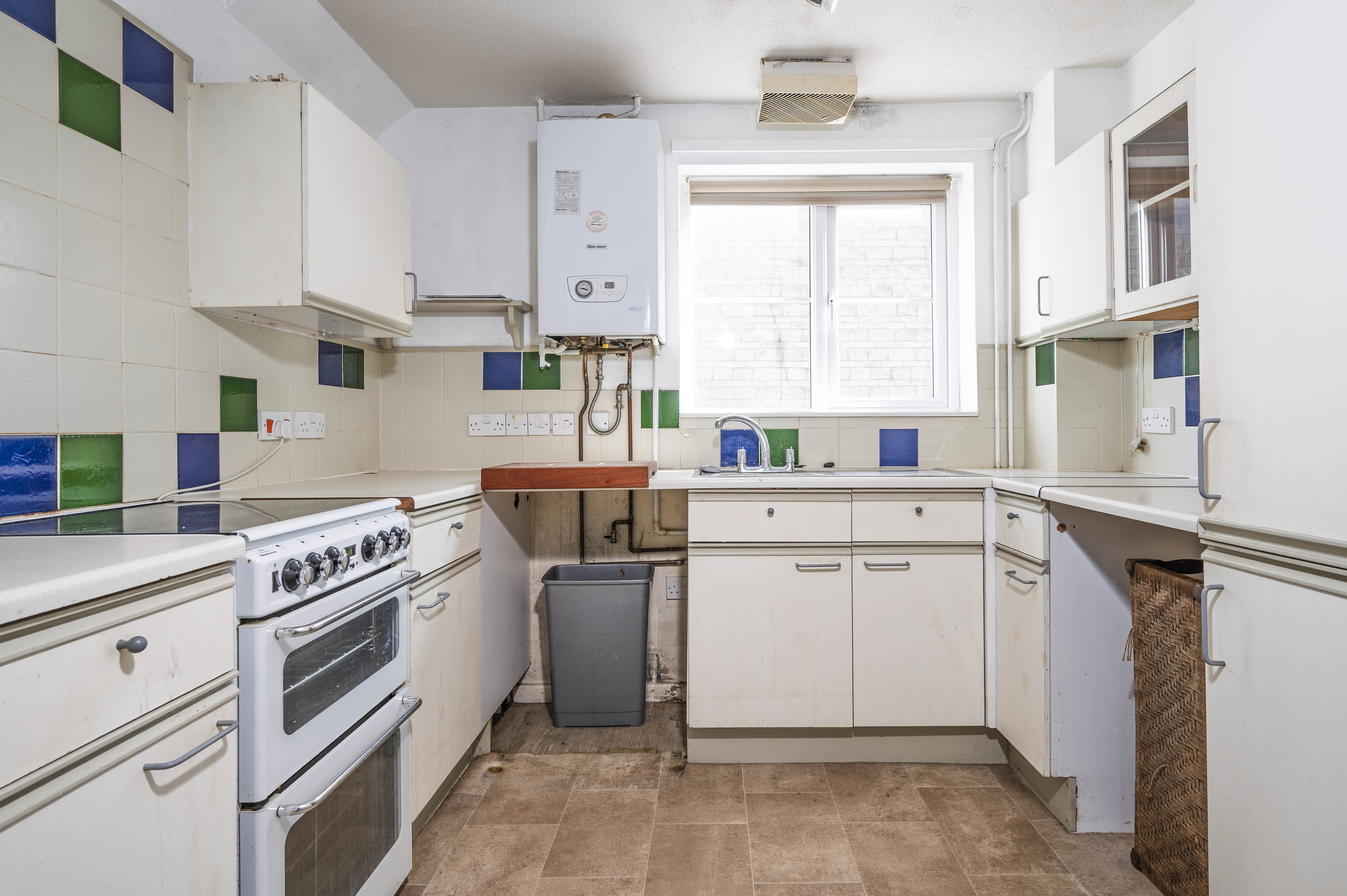 Kings Meadow, Bourton-On-The-Water, GL54