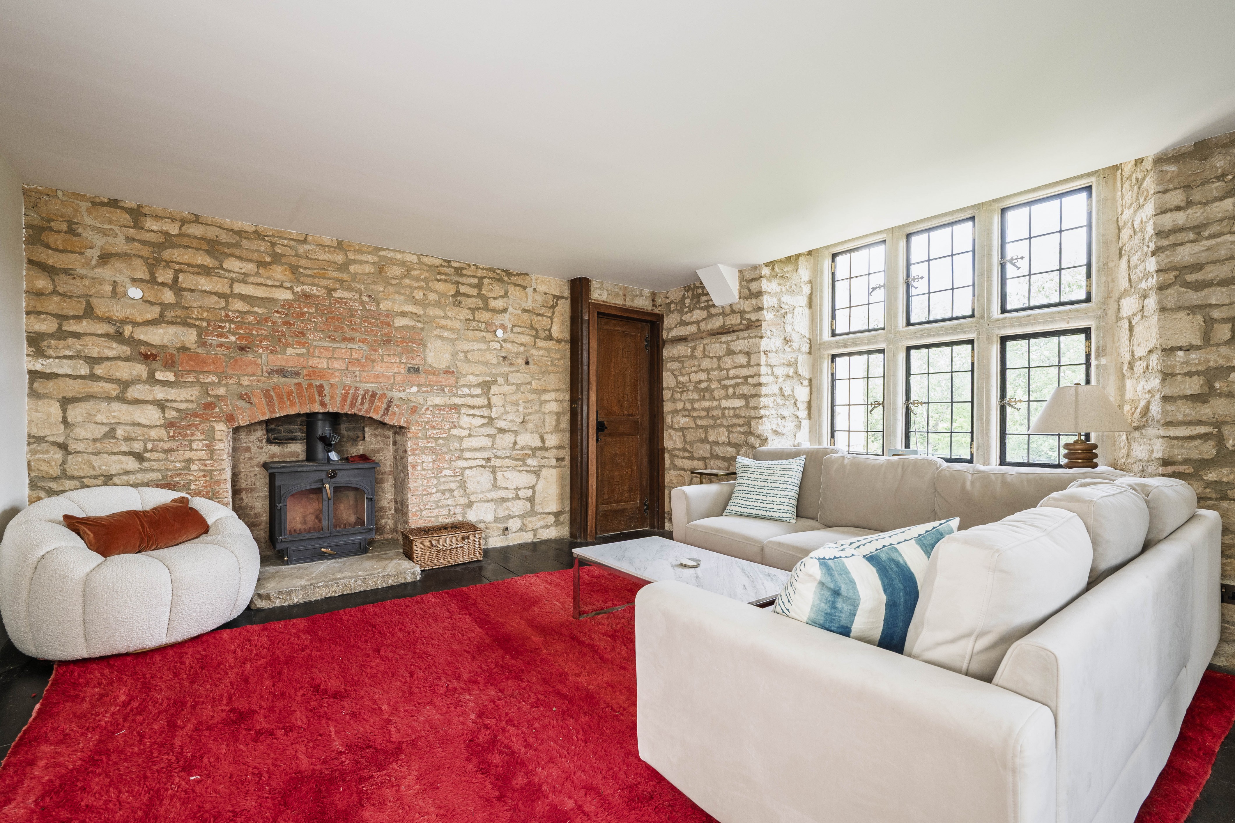 Shipton Court, High Street, OX7