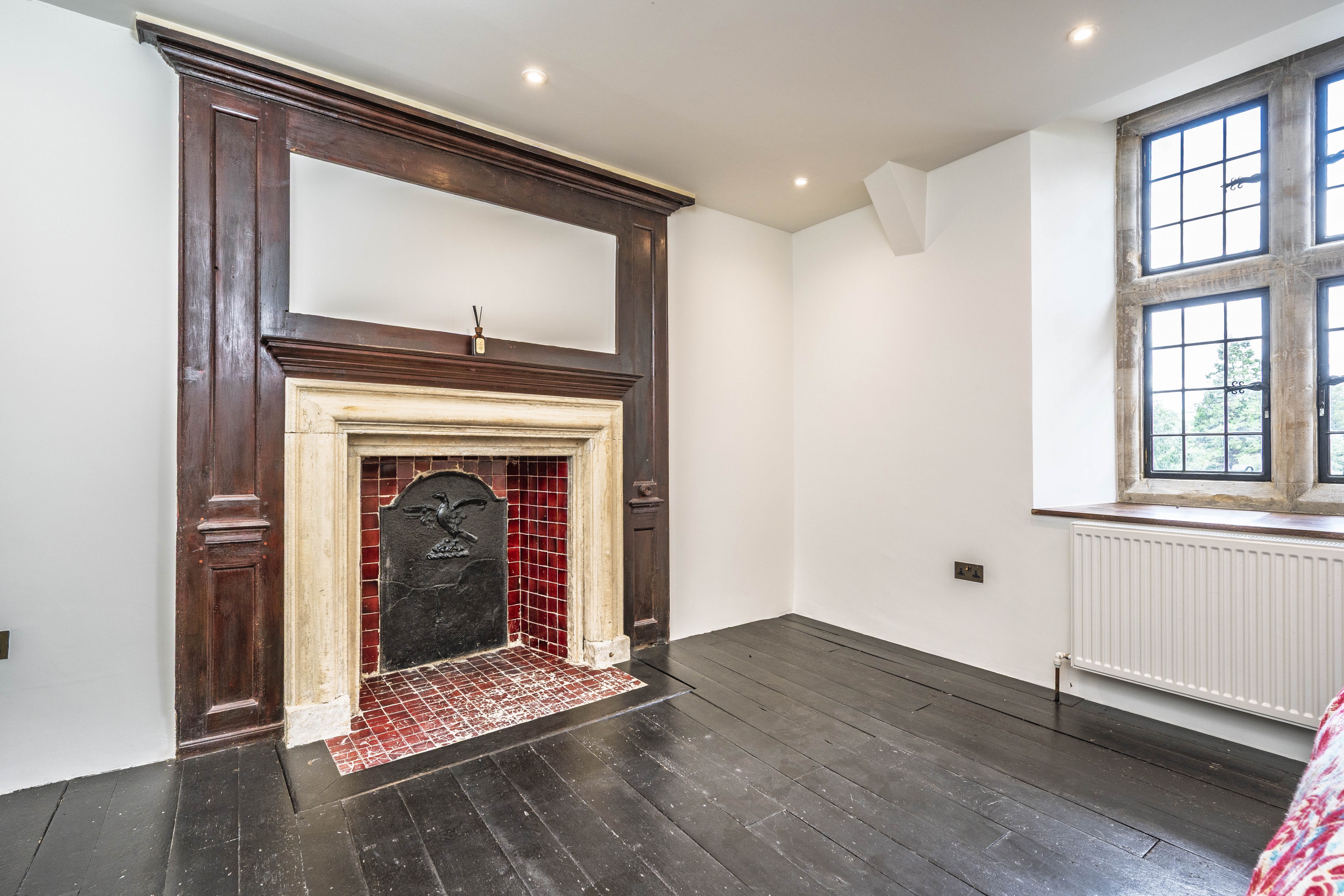 Shipton Court, High Street, OX7