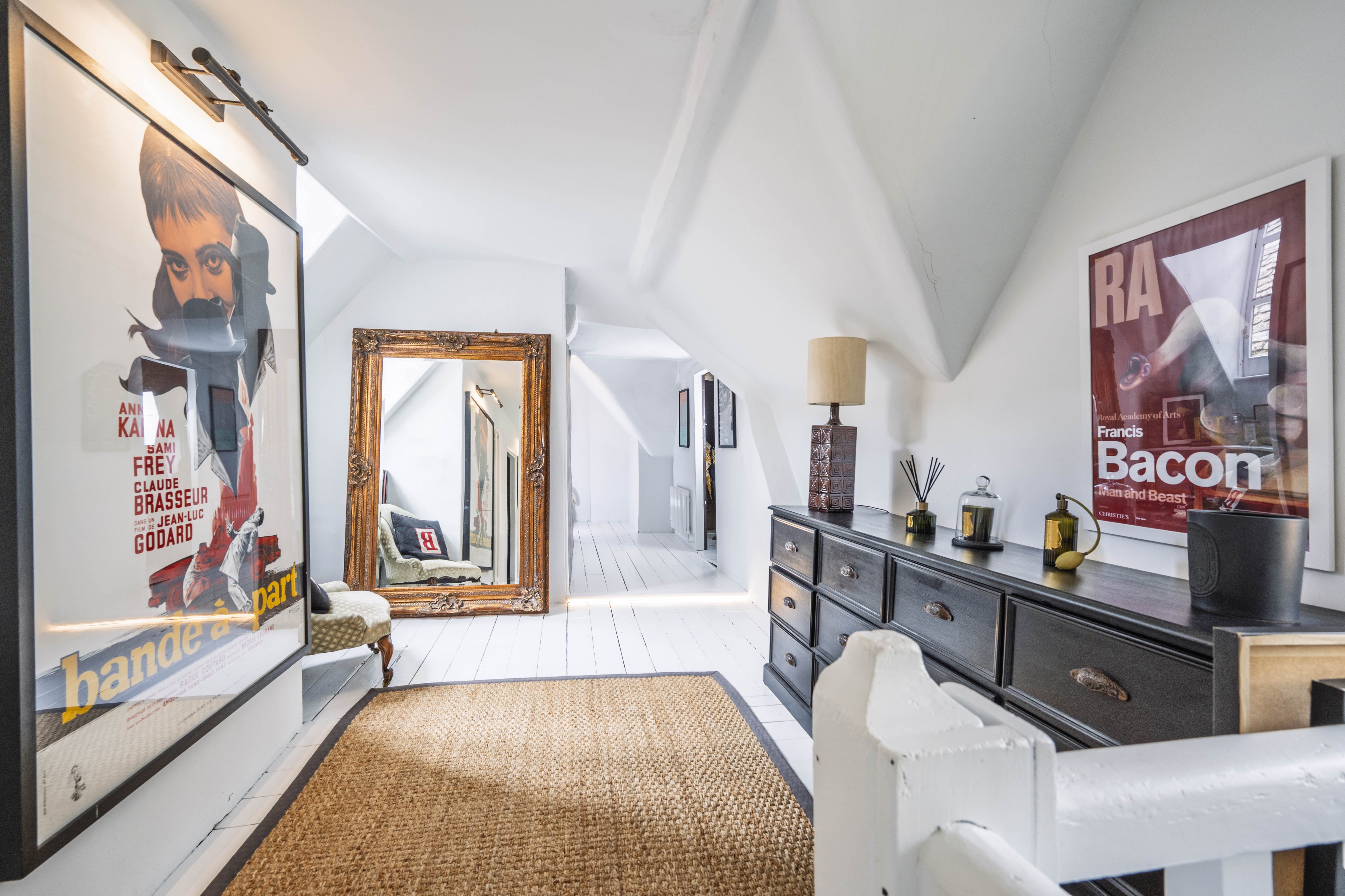 Shipton Court, High Street, OX7