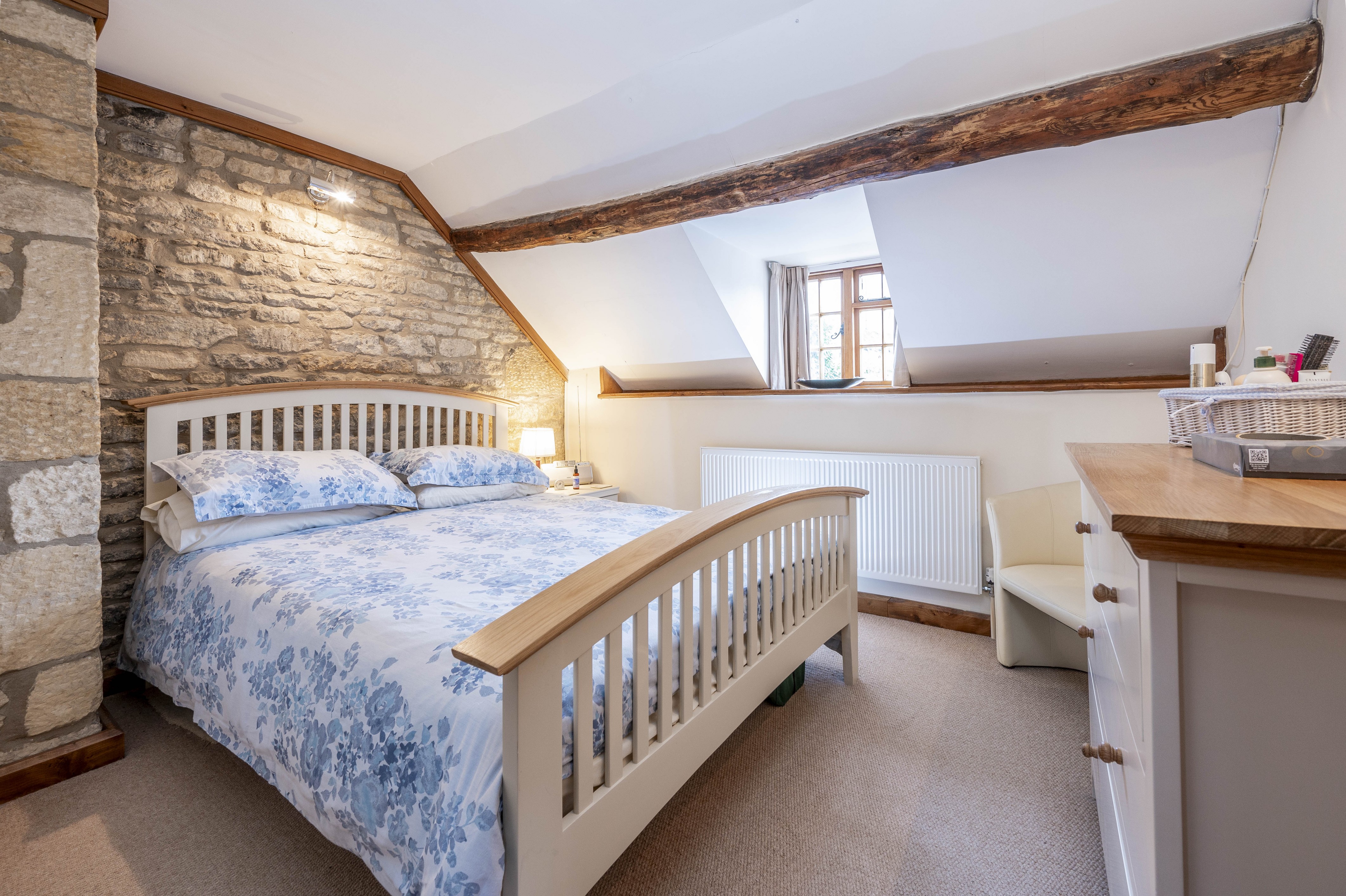 School Square, Longborough, GL56