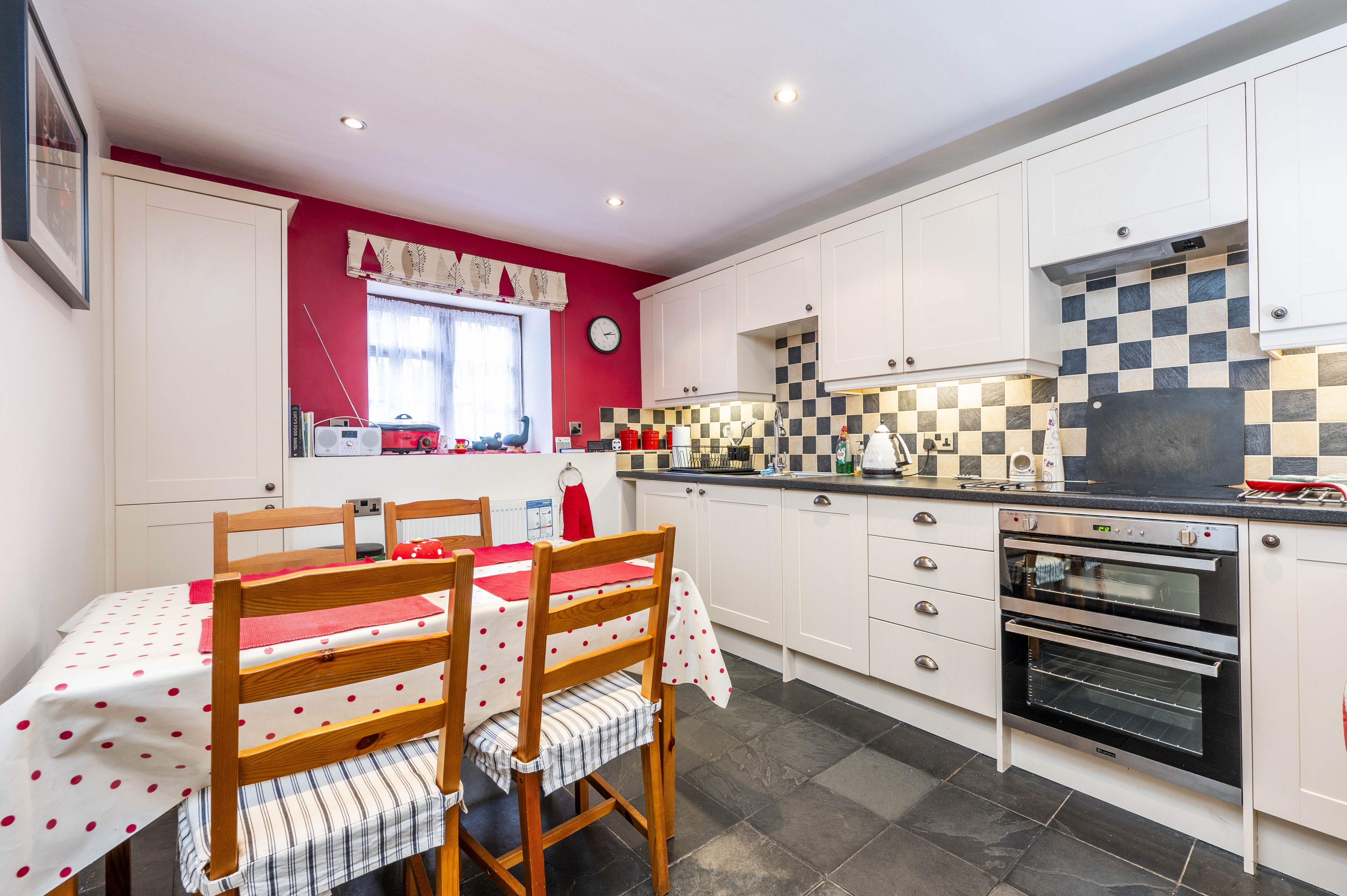 School Square, Longborough, GL56