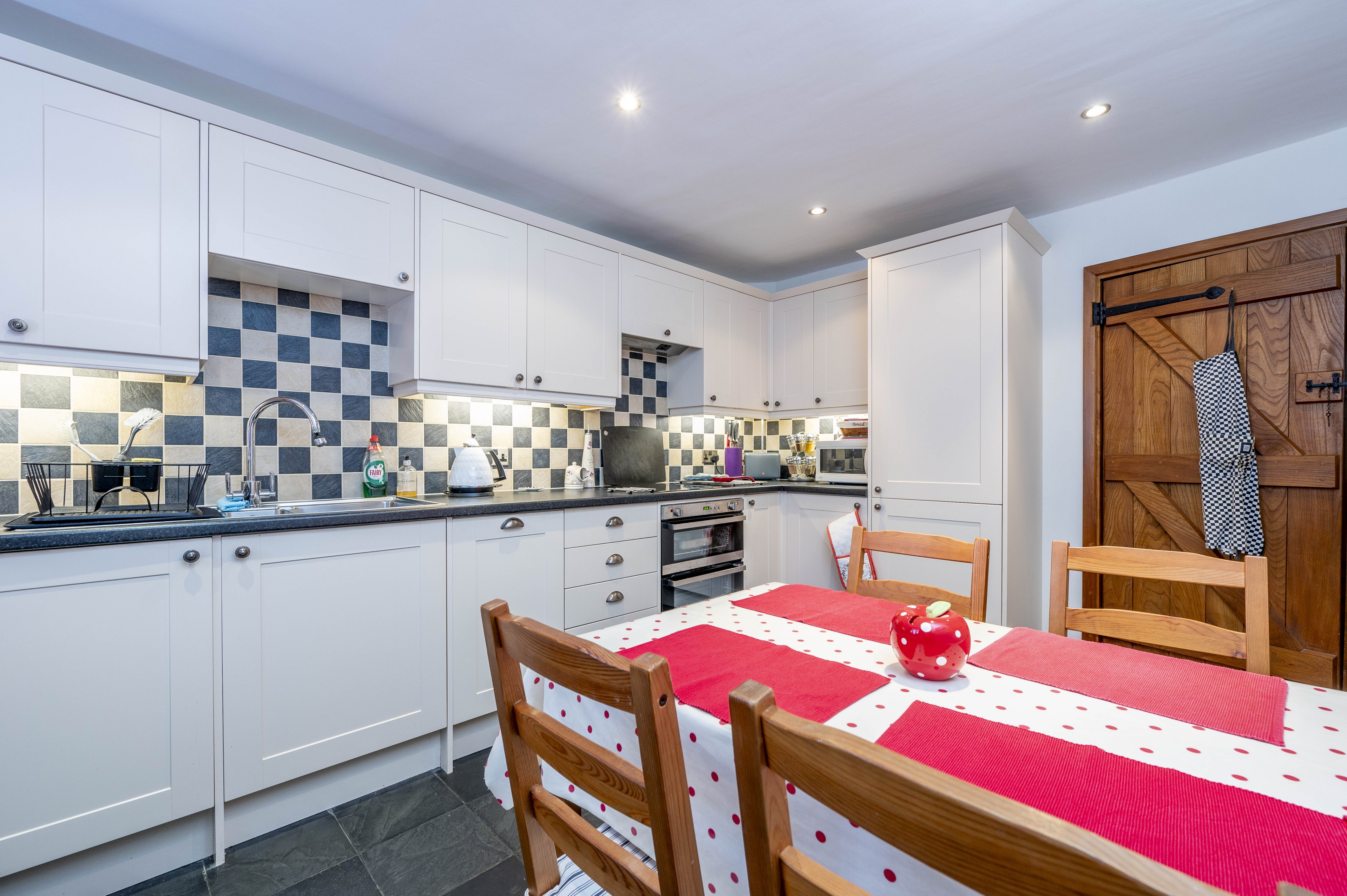 School Square, Longborough, GL56