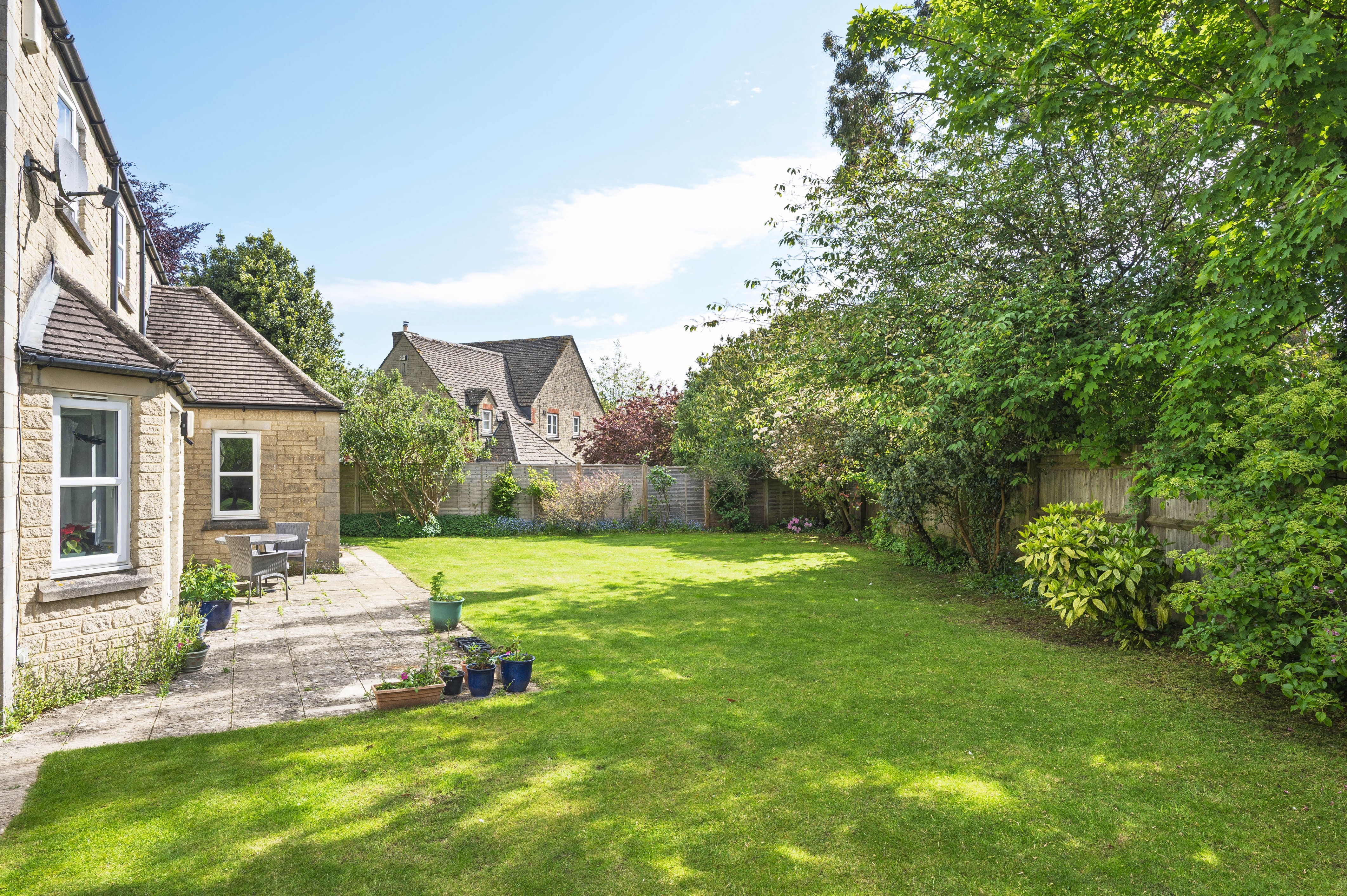 Harris Gardens, Upper Rissington, GL54