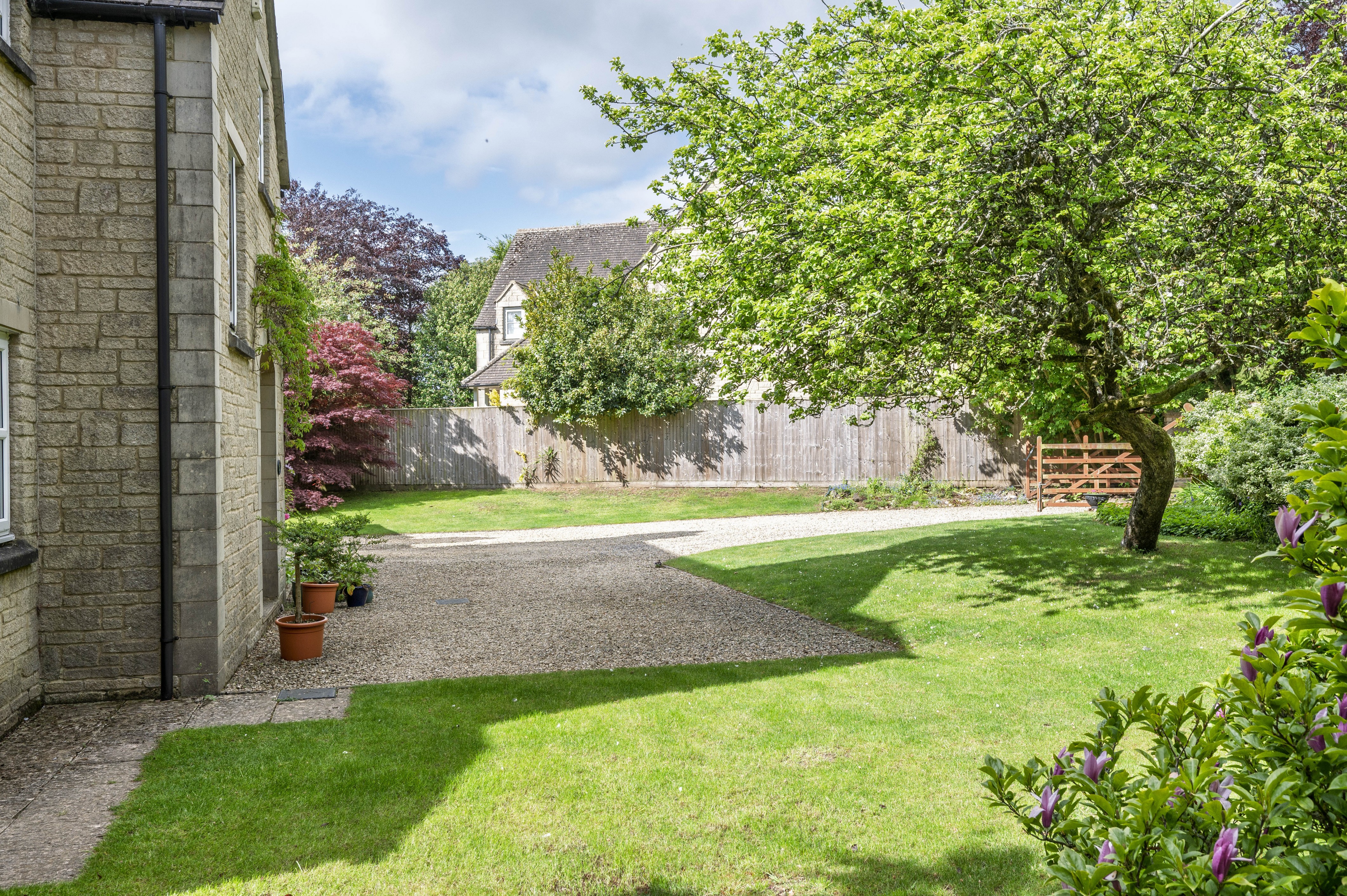 Harris Gardens, Upper Rissington, GL54