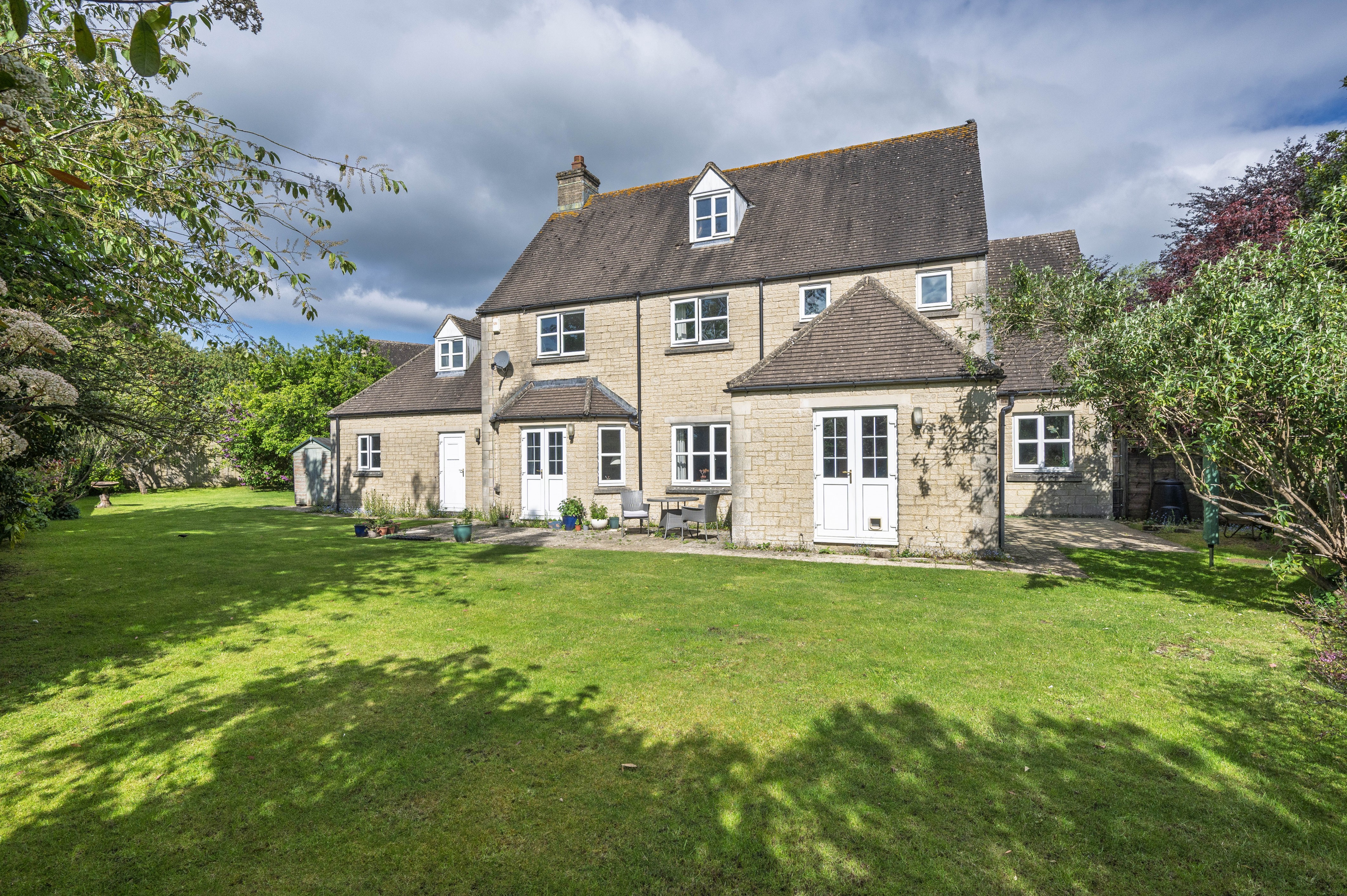 Harris Gardens, Upper Rissington, GL54