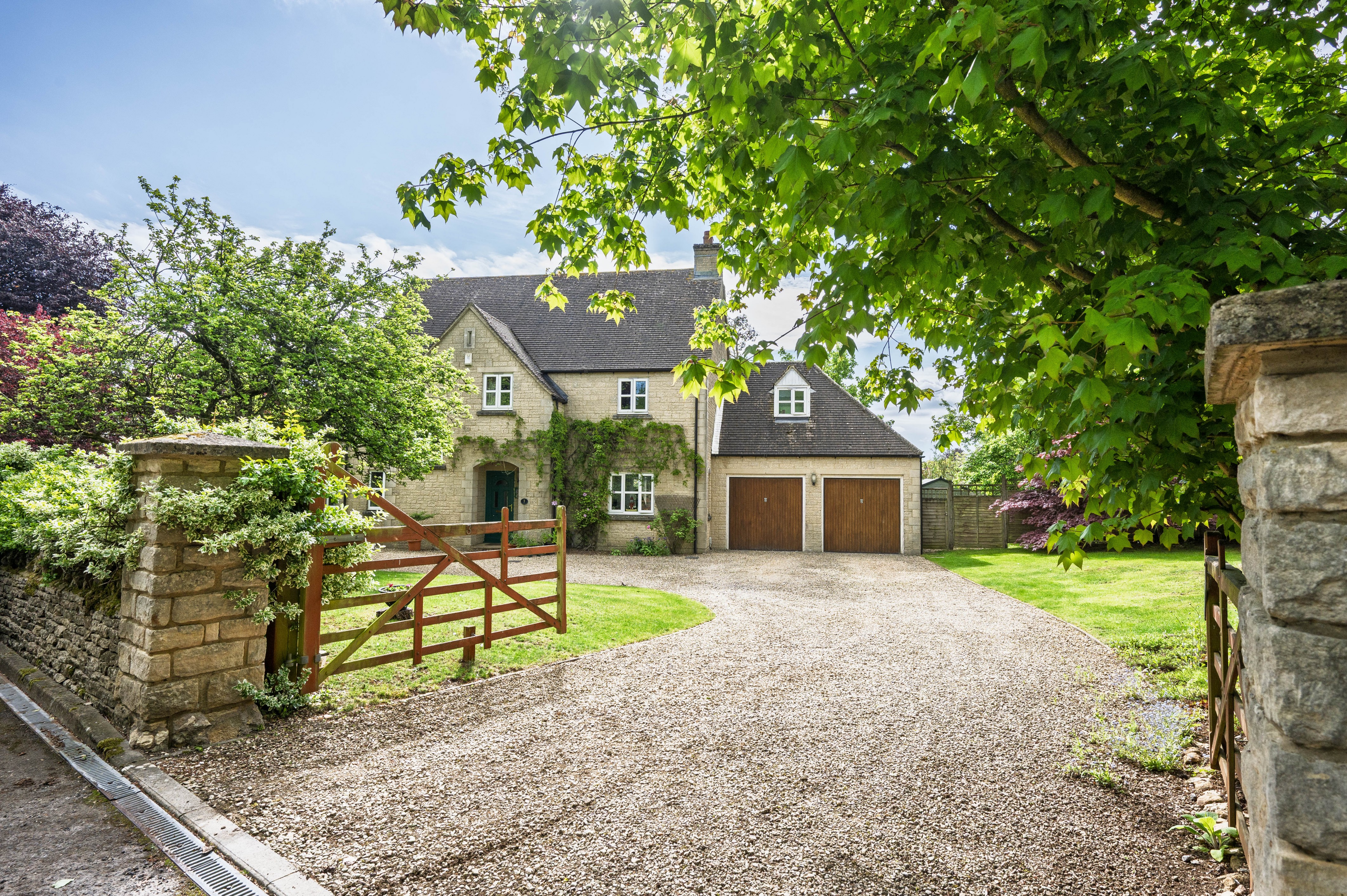 Harris Gardens, Upper Rissington, GL54