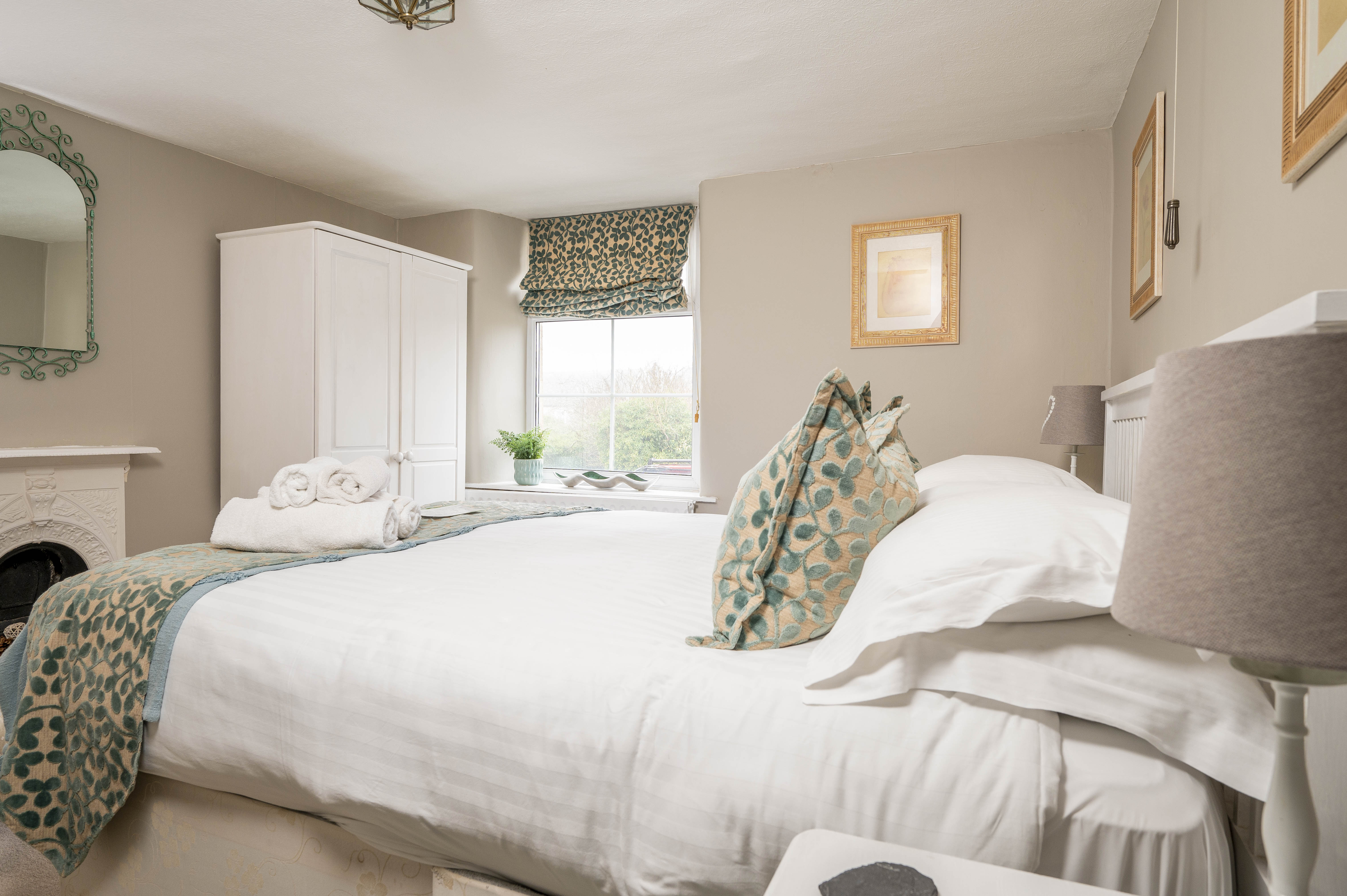 3 Springbank Villas, Lansdowne, GL54