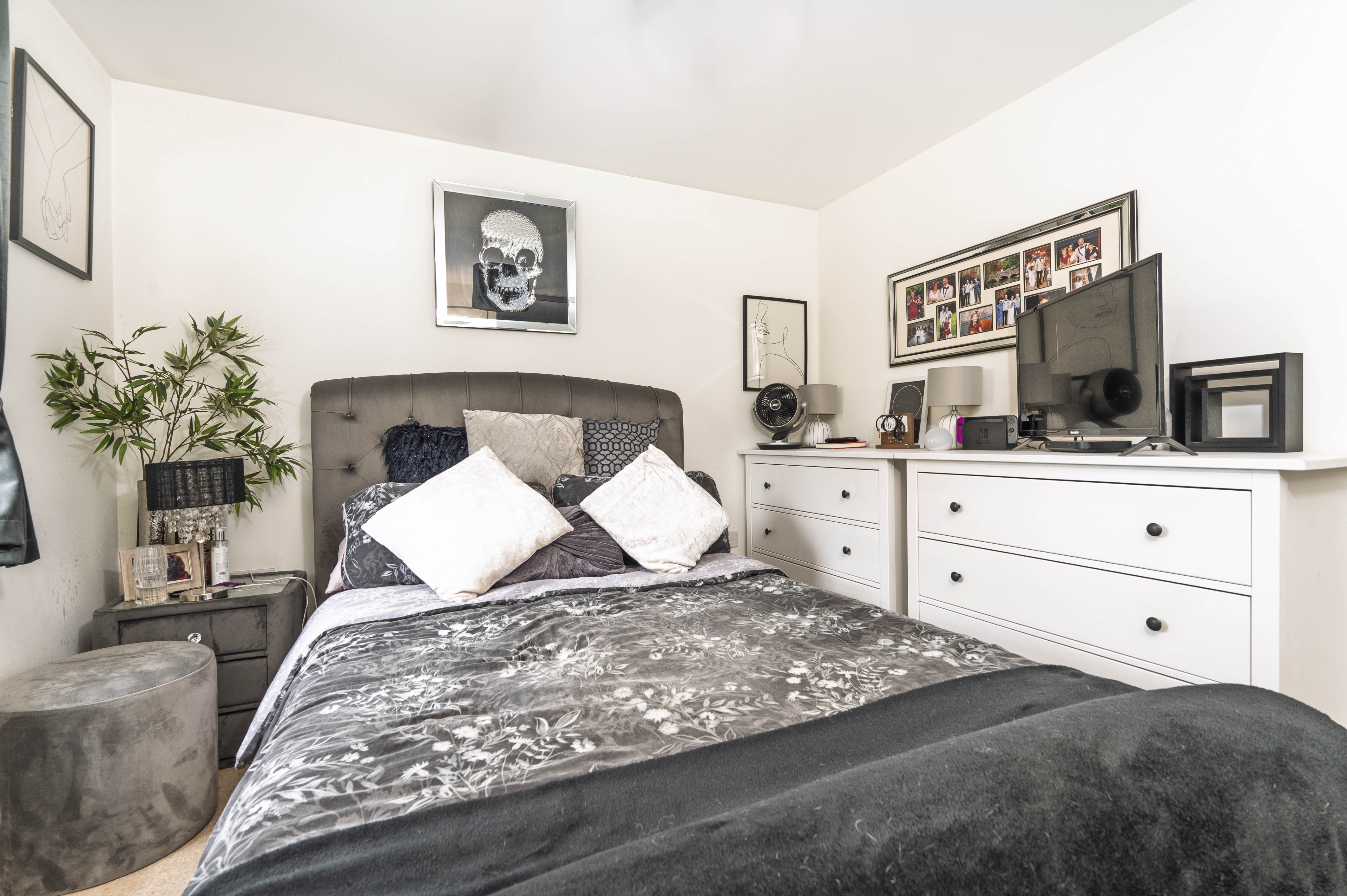 Bibury Corner, Bourton-On-The-Water, GL54