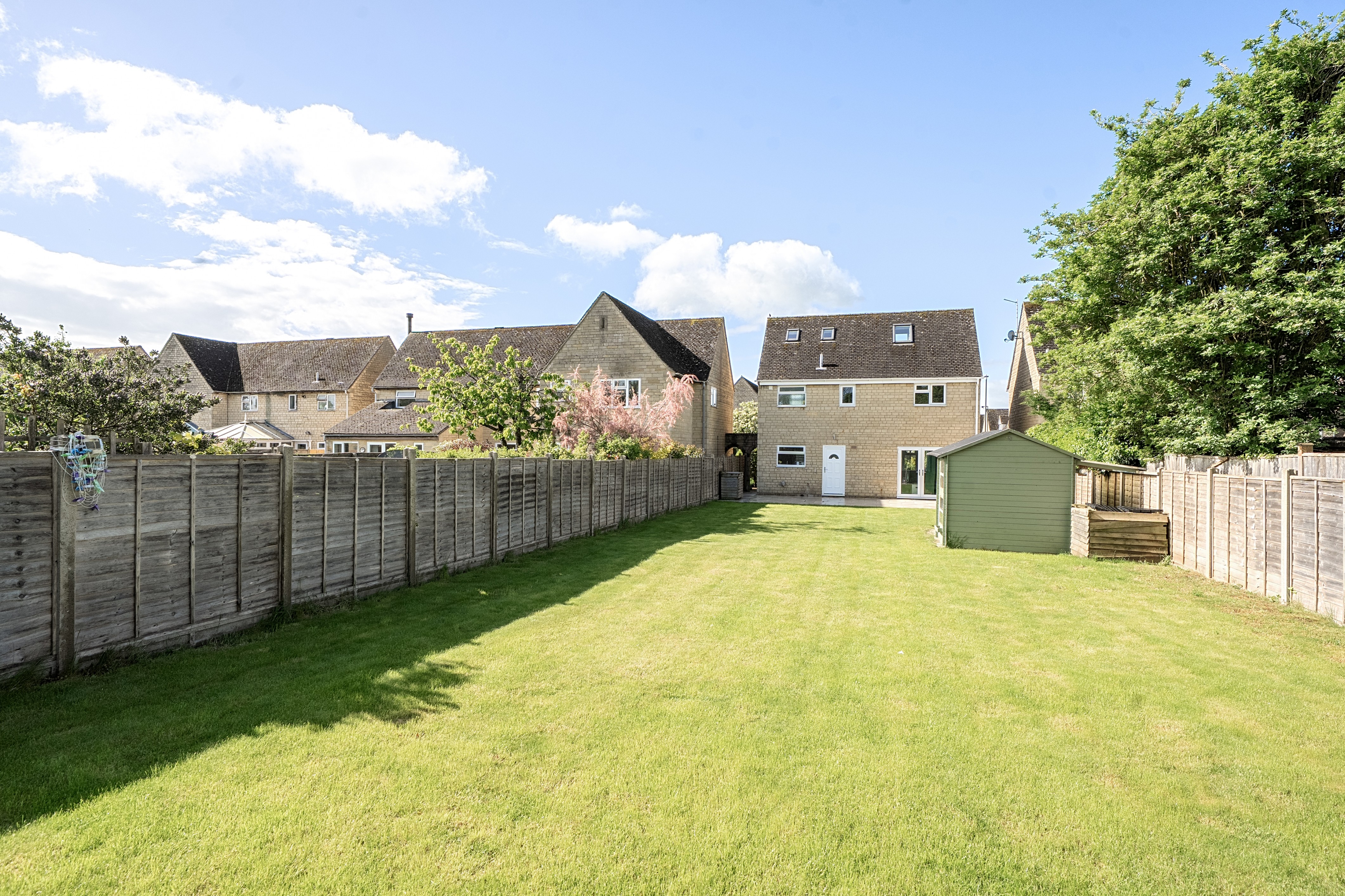 Lamberts Field, Bourton-On-The-Water, GL54