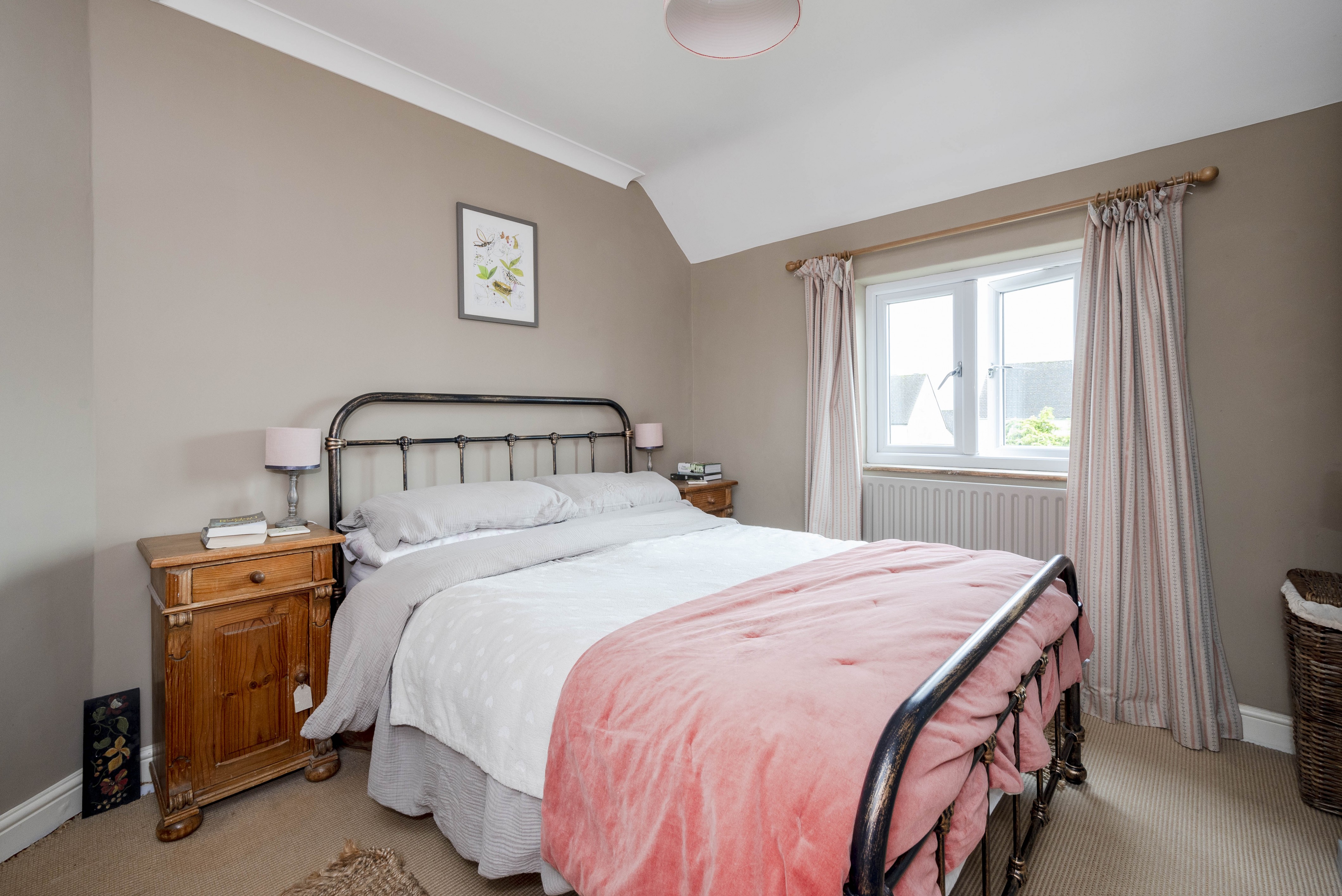 Back Walls, Stow On The Wold, GL54